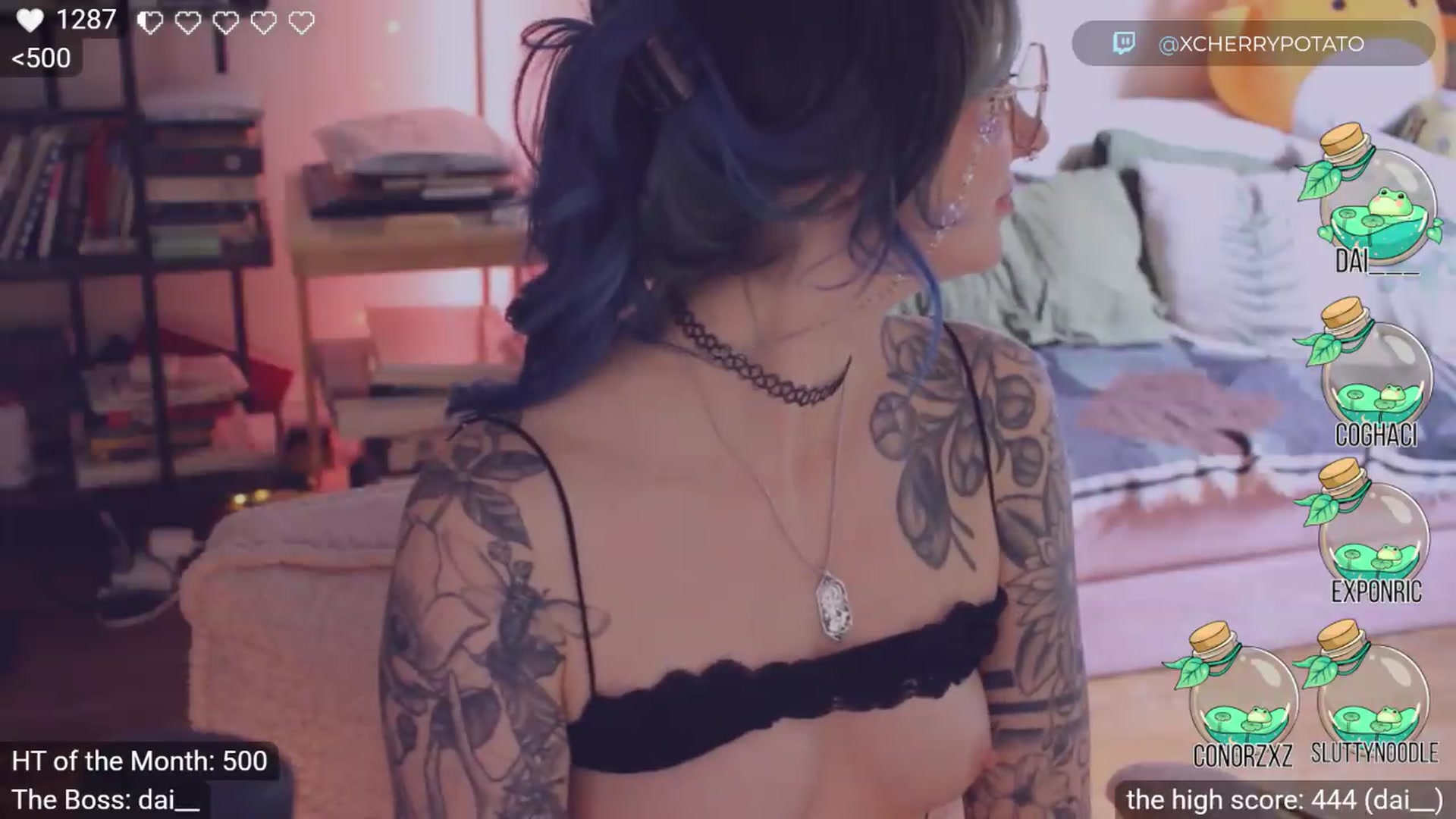Gallery image thumbnail from sluttypotato's myfreecams stream on, 06/06/2026, 01:22 image 8 of 20