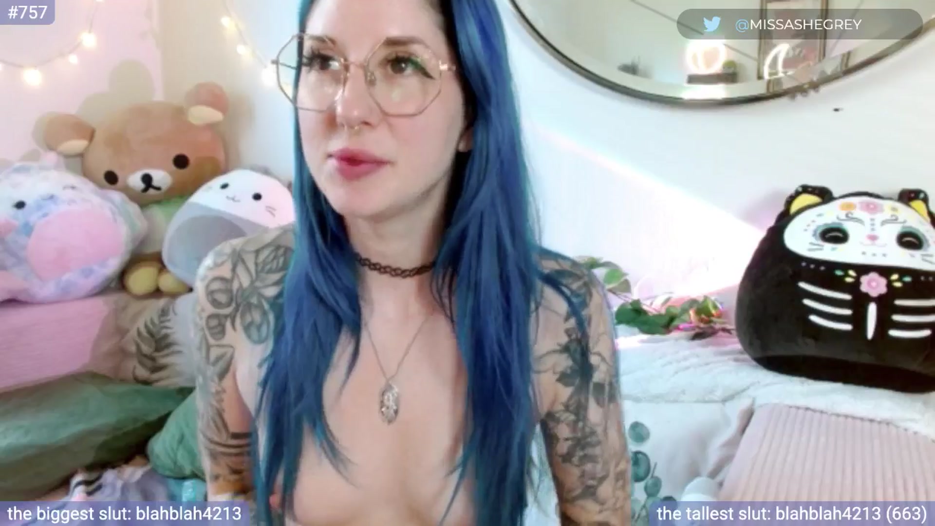 Gallery image thumbnail from sluttypotato_'s myfreecams stream on, 08/01/2025, 20:53 image 5 of 20