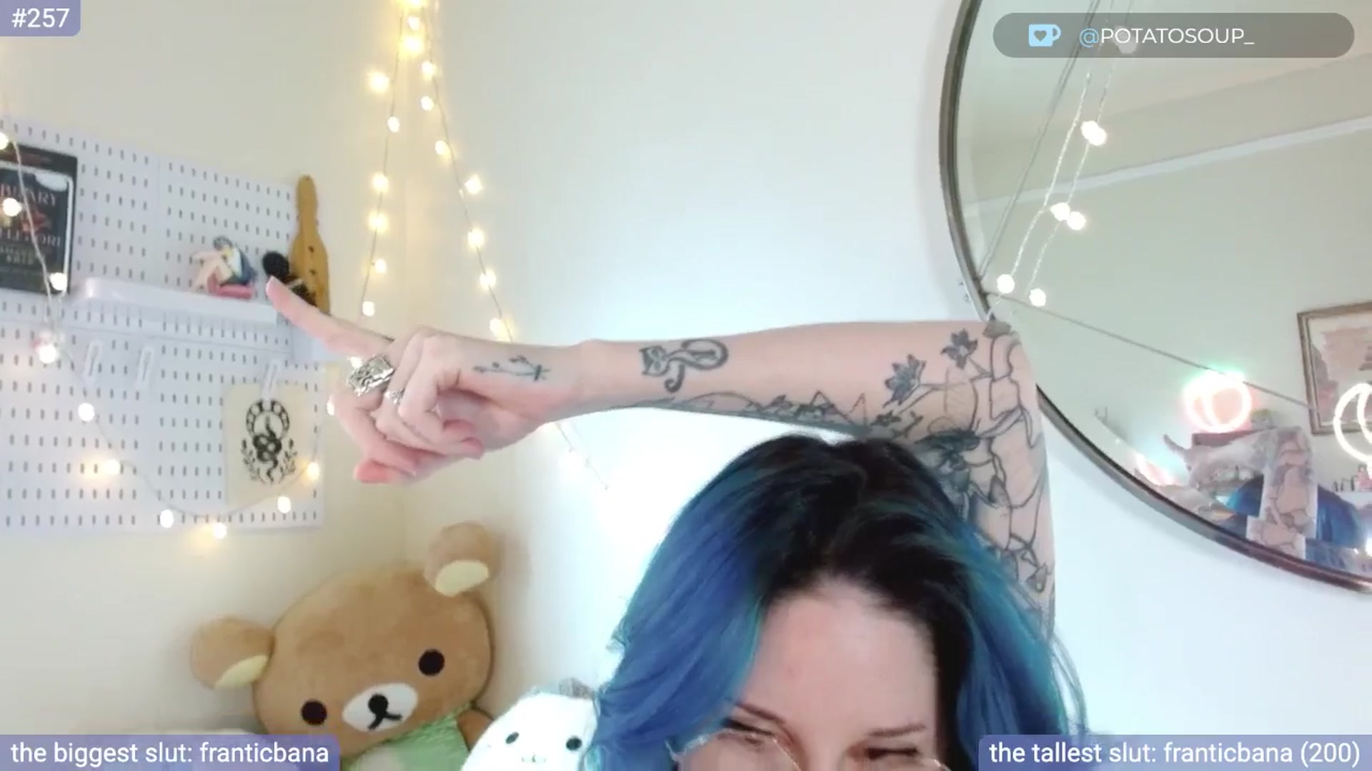 Gallery image thumbnail from sluttypotato_'s myfreecams stream on, 08/02/2025, 20:05 image 18 of 20