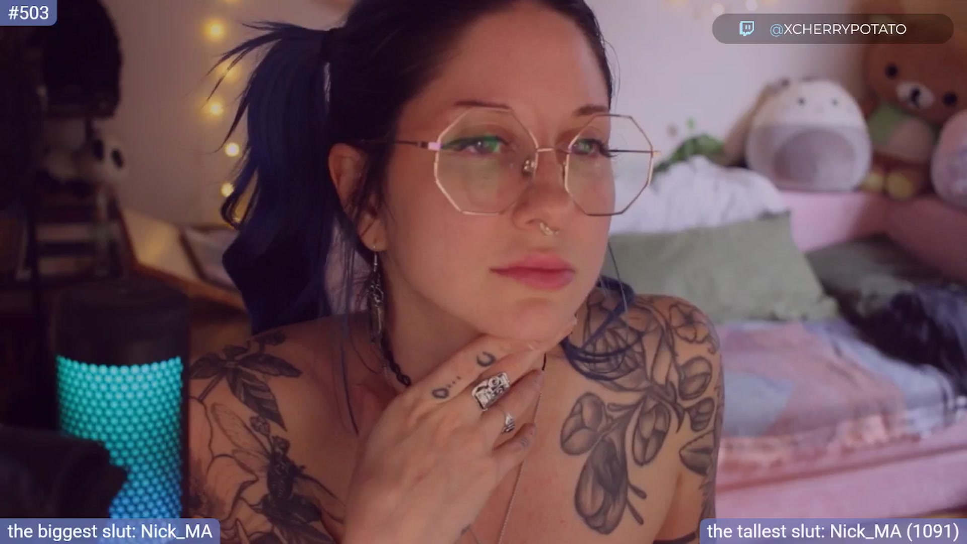 Gallery image thumbnail from sluttypotato_'s myfreecams stream on, 08/06/2025, 02:03 image 18 of 20