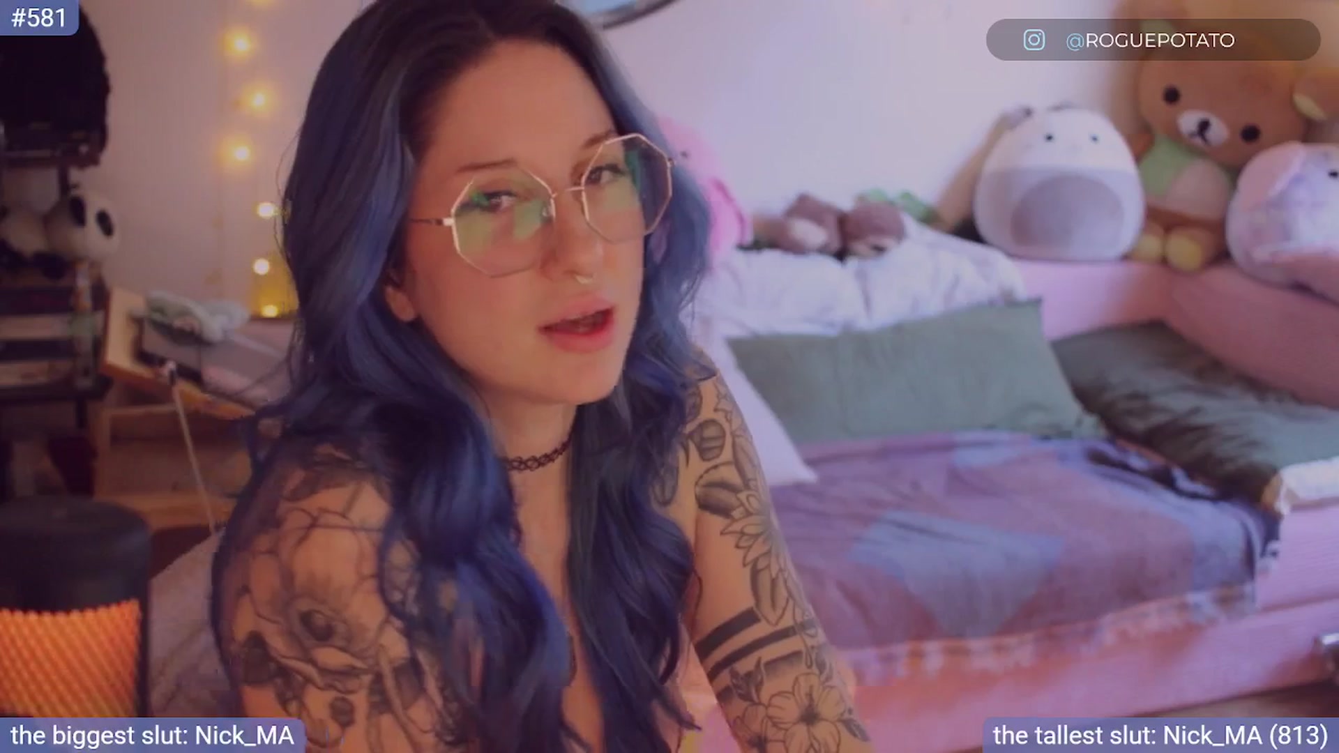 Gallery image thumbnail from sluttypotato_'s myfreecams stream on, 08/08/2025, 01:44 image 13 of 20
