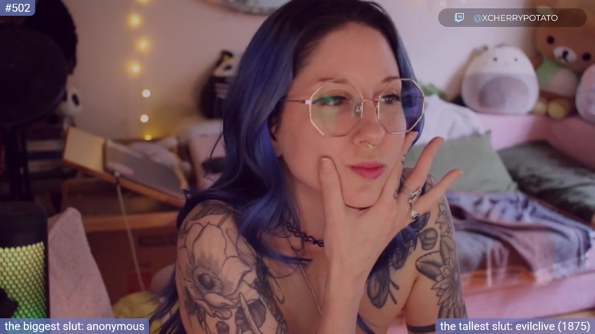 Gallery image thumbnail from sluttypotato_'s myfreecams stream on, 08/09/2025, 01:22 image 19 of 20