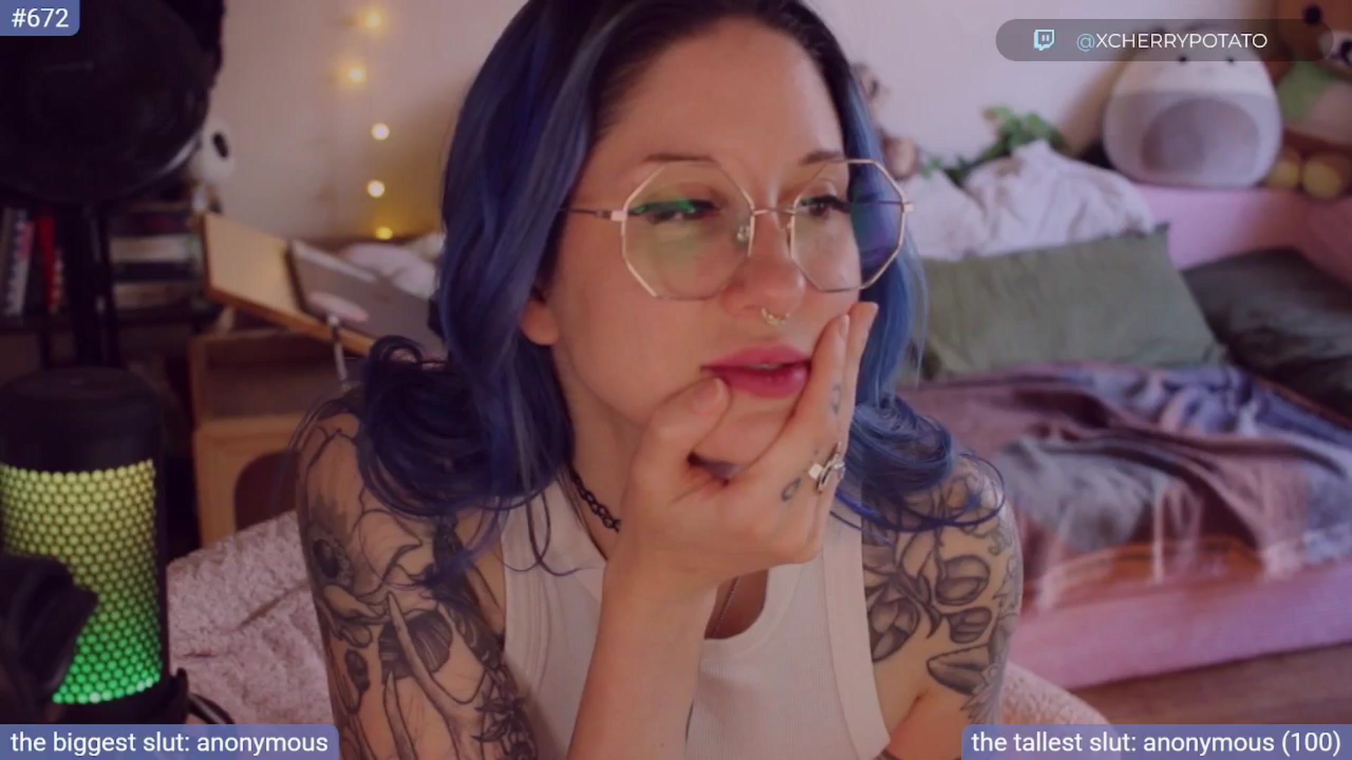 Gallery image thumbnail from sluttypotato_'s myfreecams stream on, 08/09/2025, 01:22 image 3 of 20