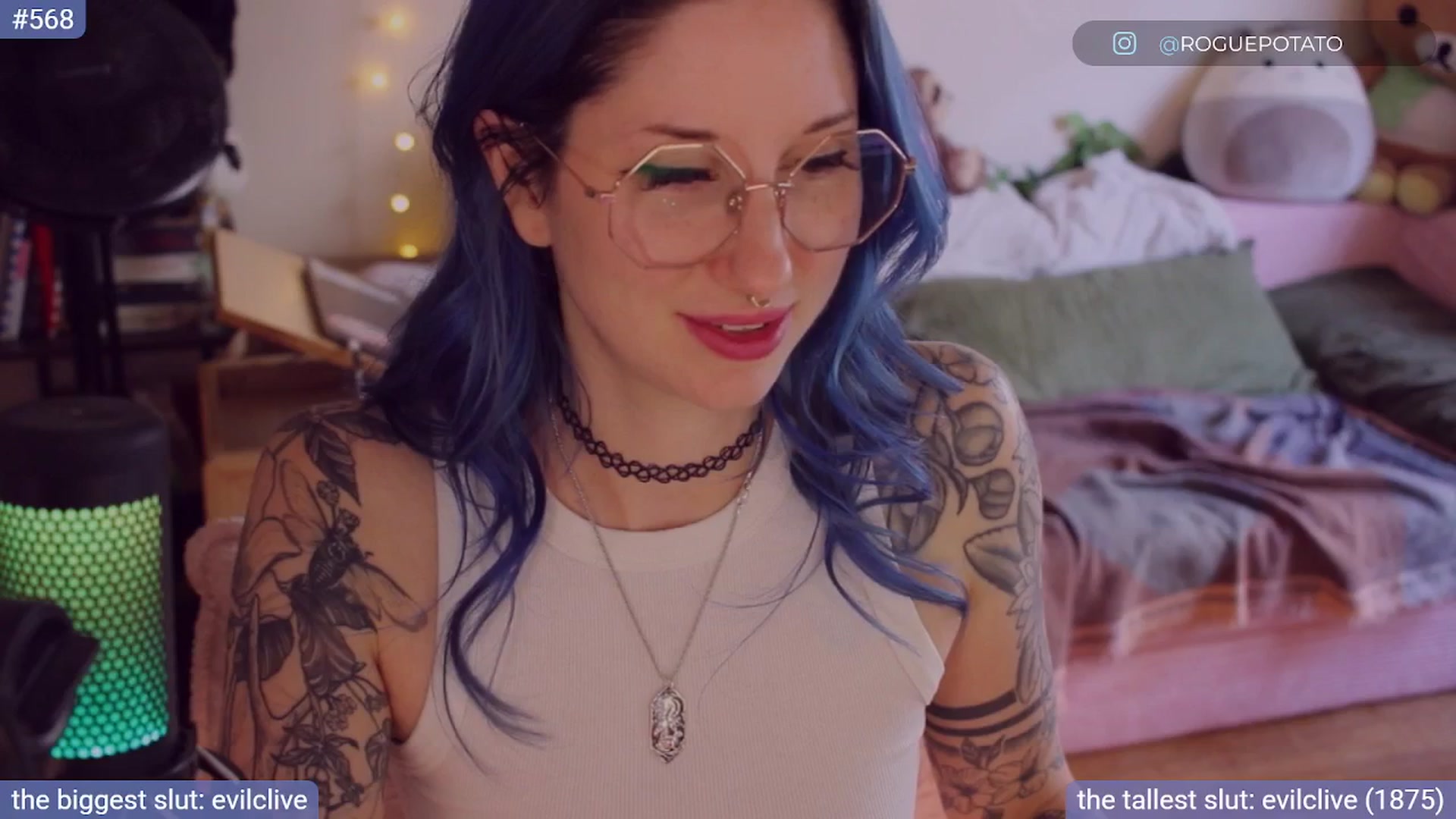 Gallery image thumbnail from sluttypotato_'s myfreecams stream on, 08/09/2025, 01:22 image 5 of 20