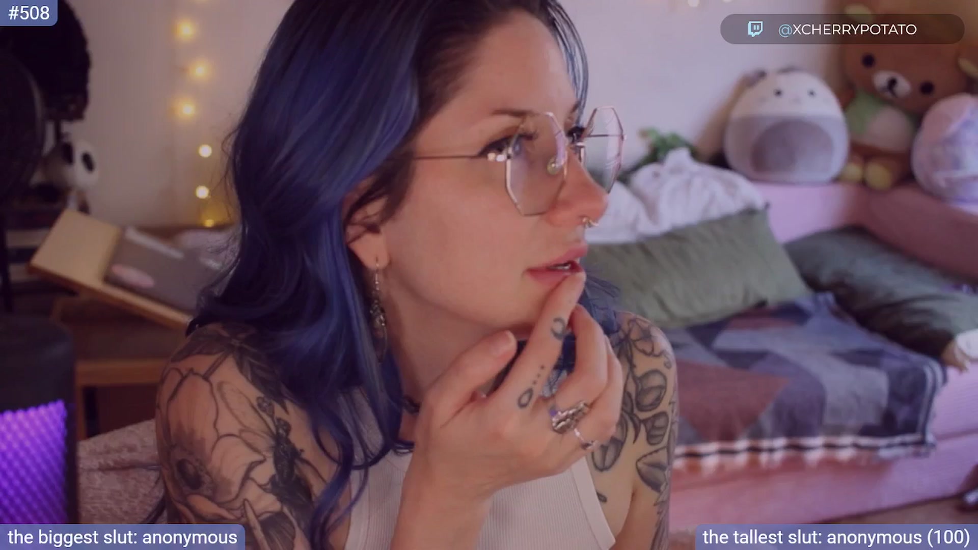 Gallery image thumbnail from sluttypotato_'s myfreecams stream on, 08/09/2025, 23:29 image 15 of 20