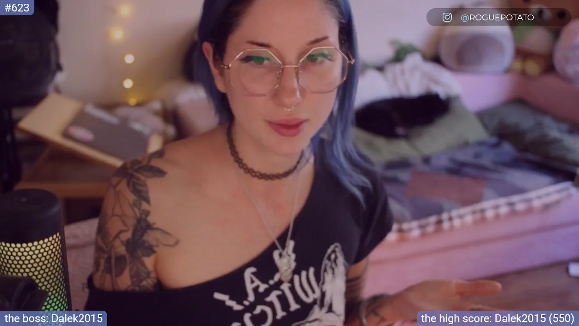 Gallery image thumbnail from sluttypotato_'s myfreecams stream on, 08/12/2025, 24:52 image 7 of 20