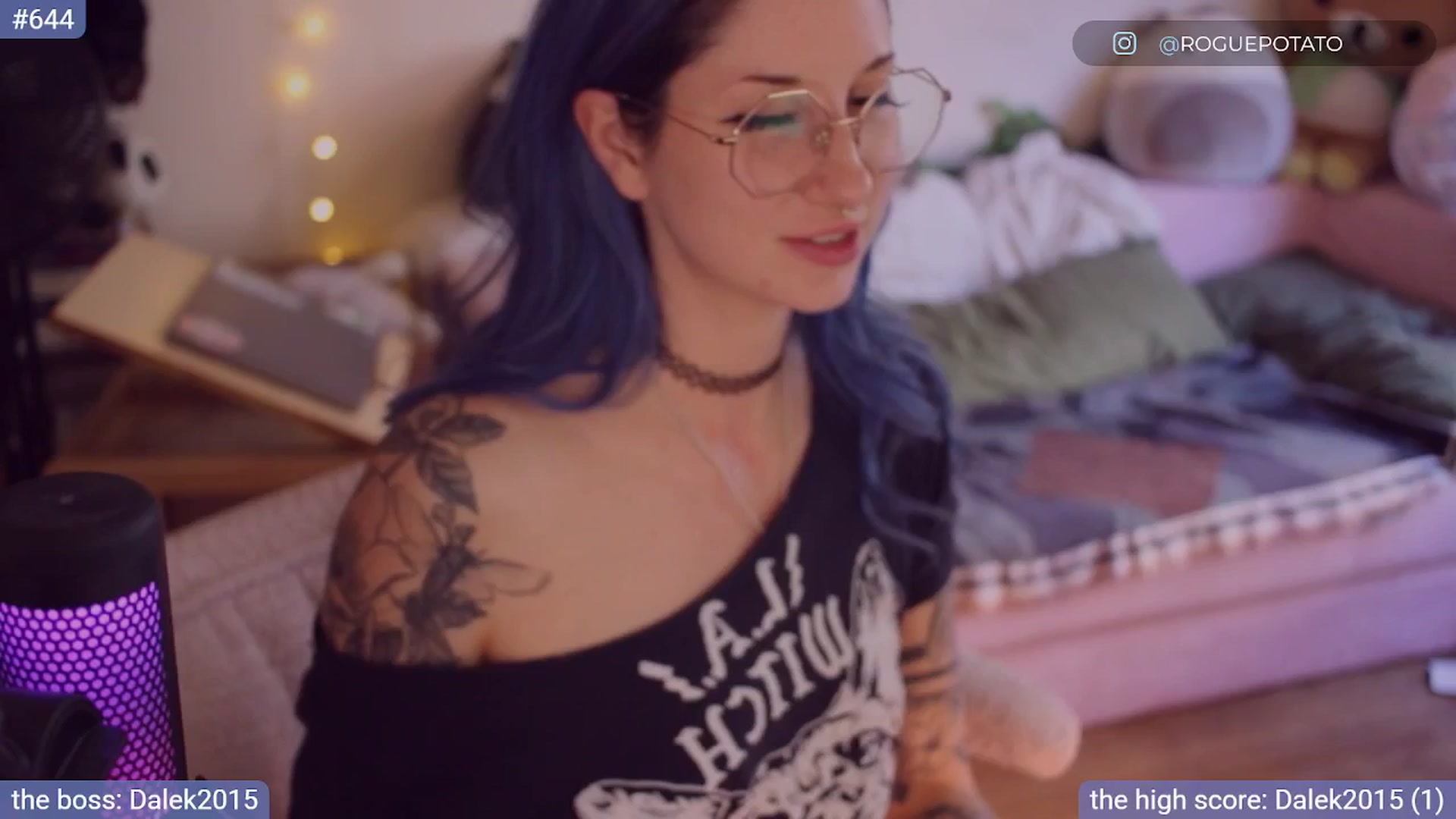Gallery image thumbnail from sluttypotato_'s myfreecams stream on, 08/12/2025, 24:52 image 3 of 20