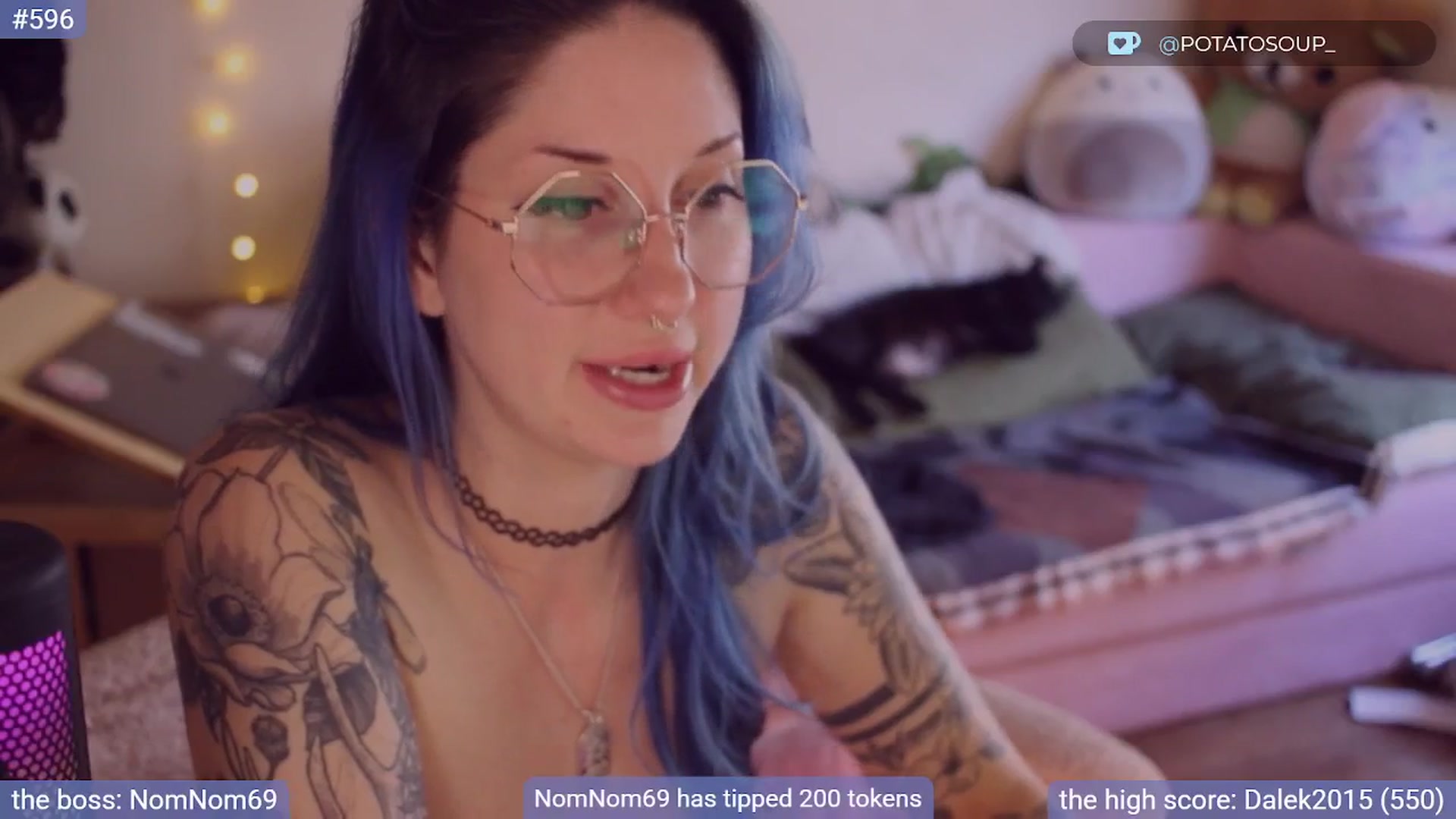 Gallery image thumbnail from sluttypotato_'s myfreecams stream on, 08/12/2025, 24:52 image 11 of 20