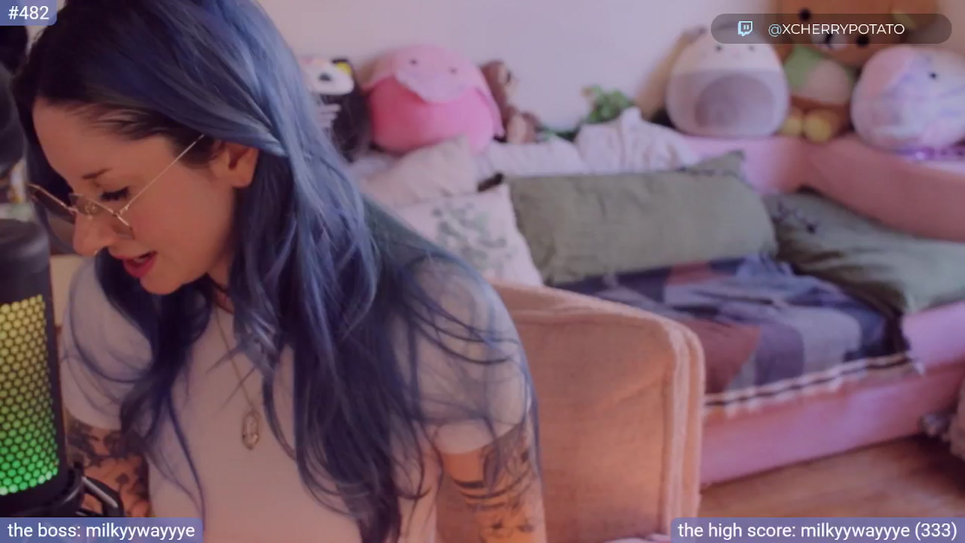 Gallery image thumbnail from sluttypotato_'s myfreecams stream on, 08/15/2025, 24:02 image 11 of 20