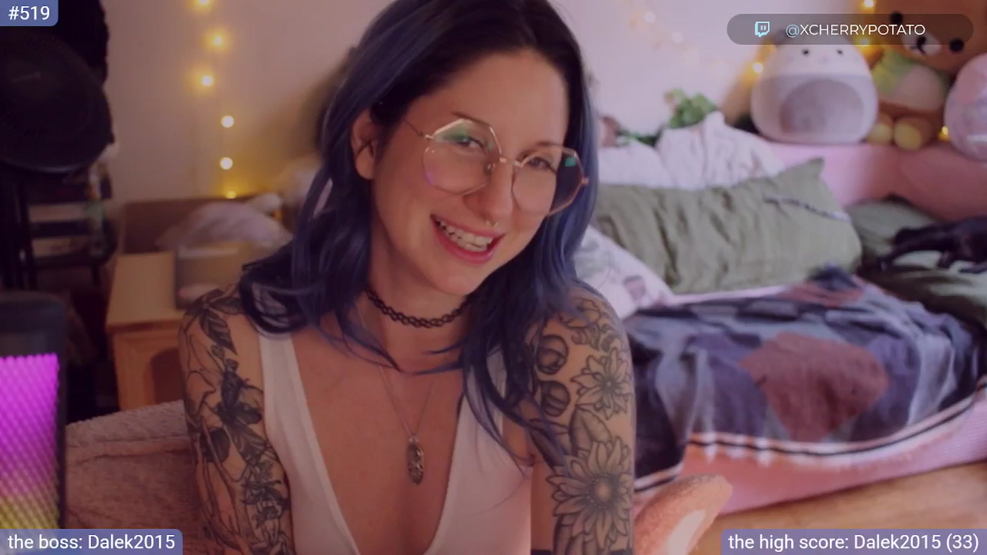Gallery image thumbnail from sluttypotato_'s myfreecams stream on, 08/16/2025, 01:09 image 6 of 20