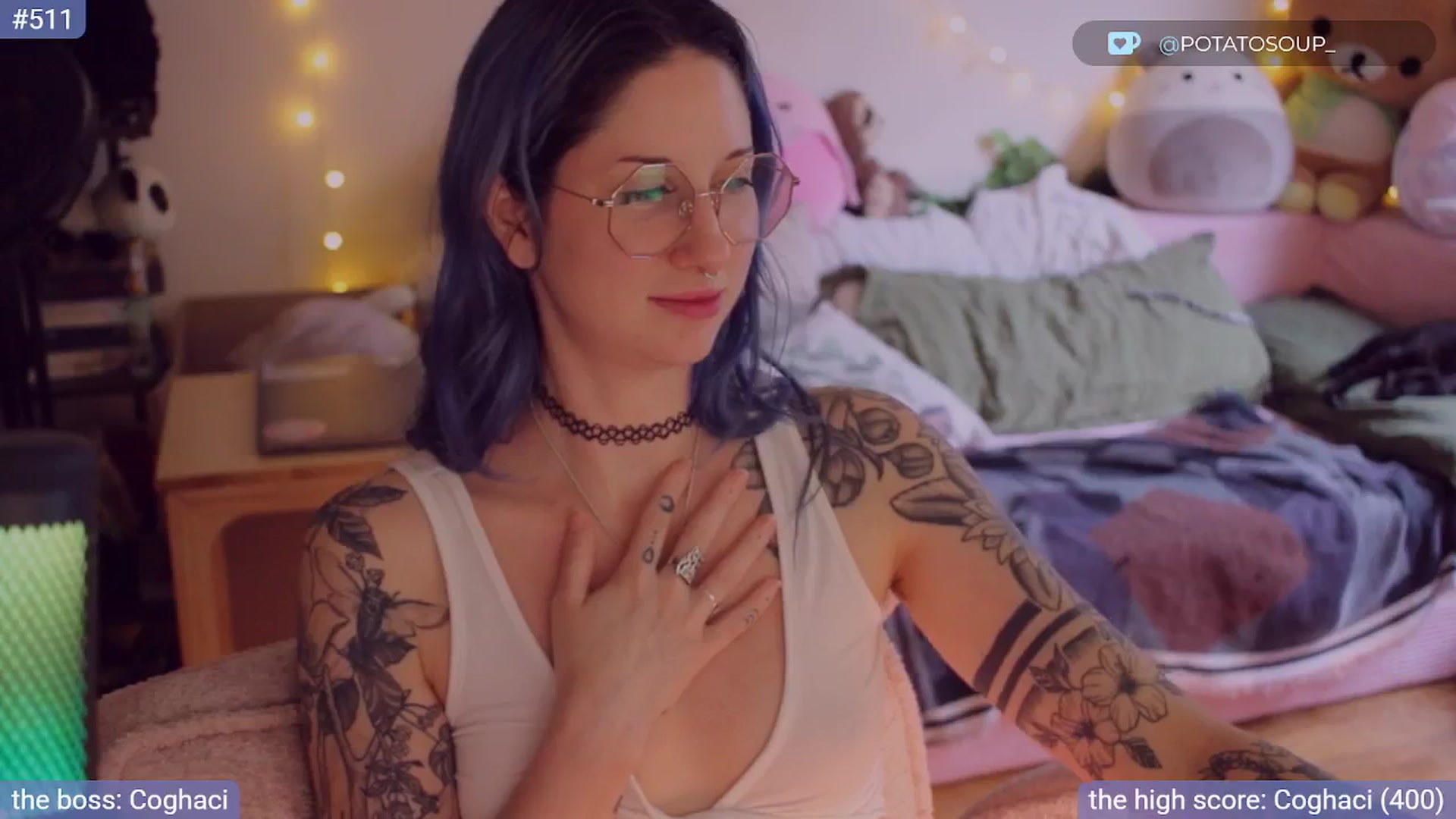 Gallery image thumbnail from sluttypotato_'s myfreecams stream on, 08/16/2025, 01:09 image 9 of 20