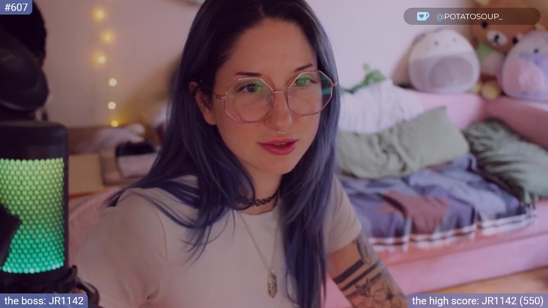 Gallery image thumbnail from sluttypotato_'s myfreecams stream on, 08/19/2025, 01:42 image 5 of 20