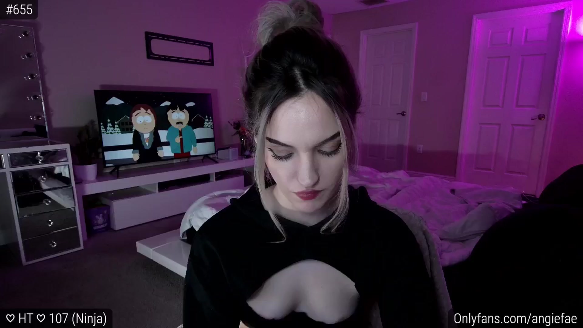 Gallery image thumbnail from sluttysushi's myfreecams stream on, 05/25/2024, 09:02 image 19 of 20