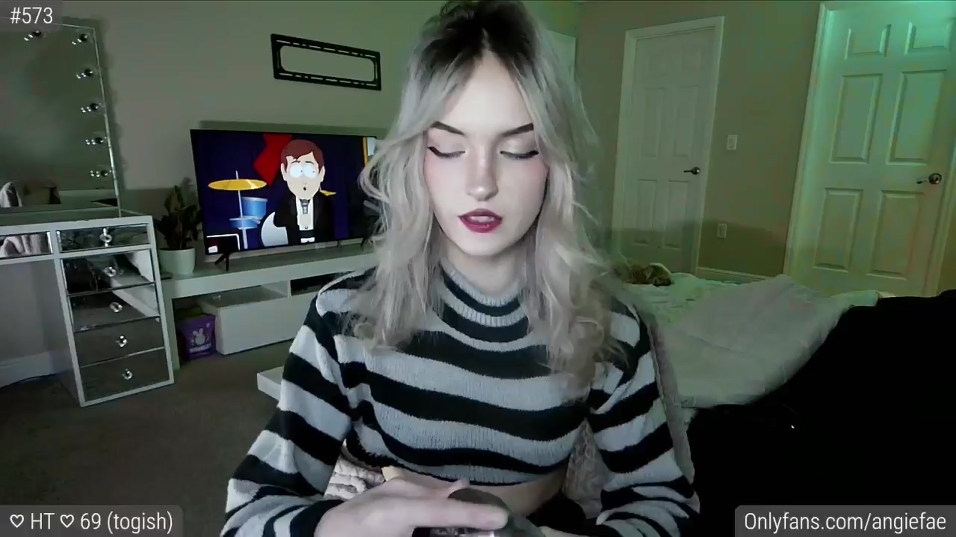 Gallery image thumbnail from sluttysushi's myfreecams stream on, 05/27/2024, 23:20 image 3 of 20