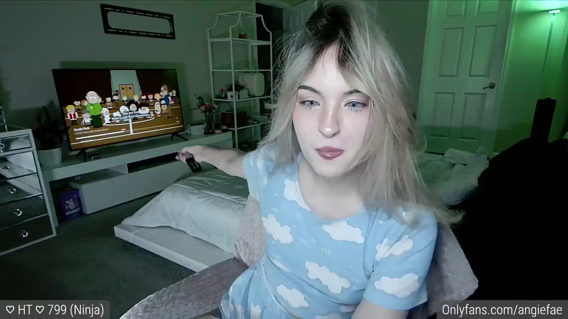 Gallery image thumbnail from sluttysushi's myfreecams stream on, 06/09/2024, 07:58 image 4 of 20