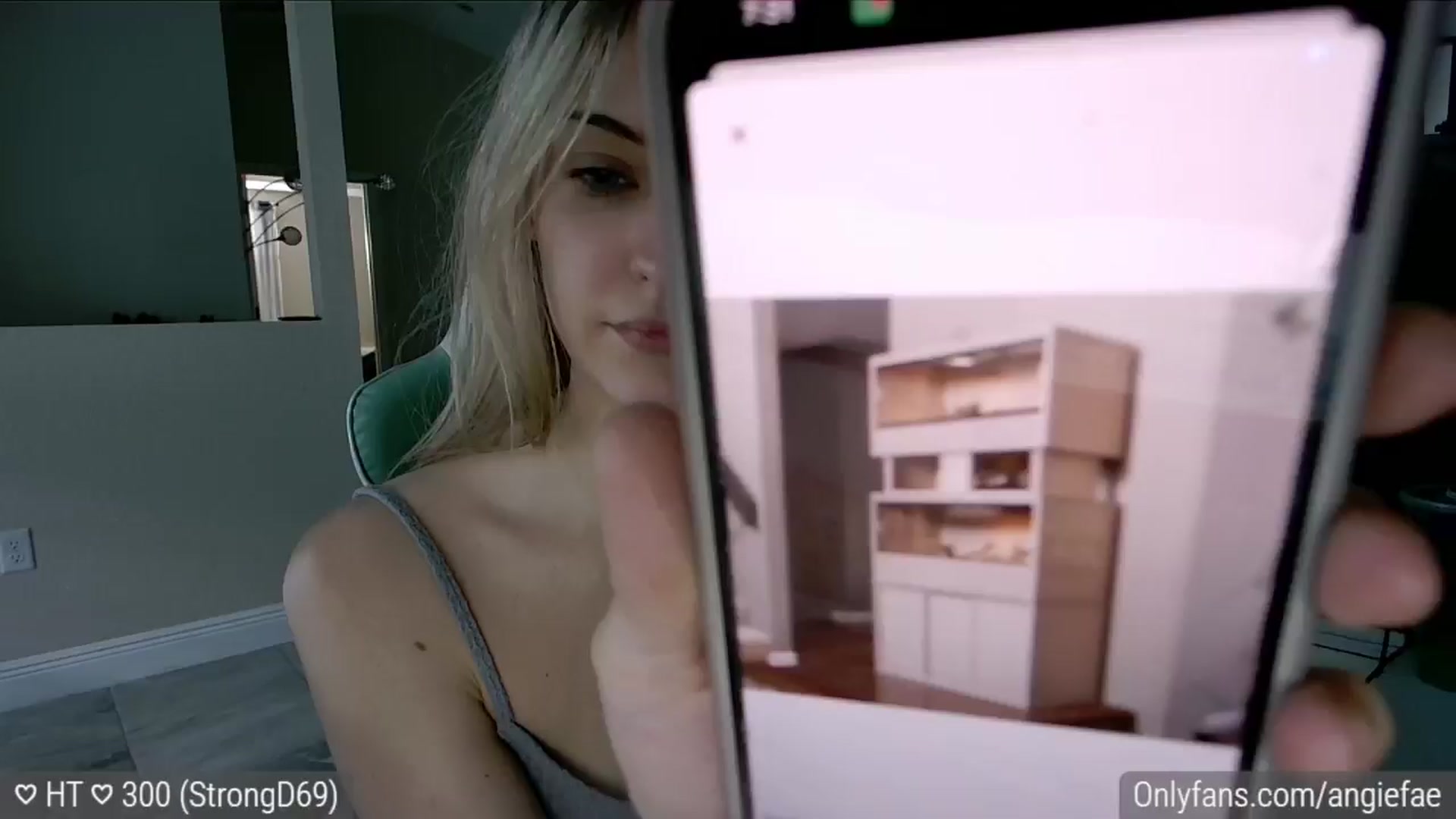 Gallery image thumbnail from sluttysushi's myfreecams stream on, 06/13/2024, 24:01 image 5 of 20