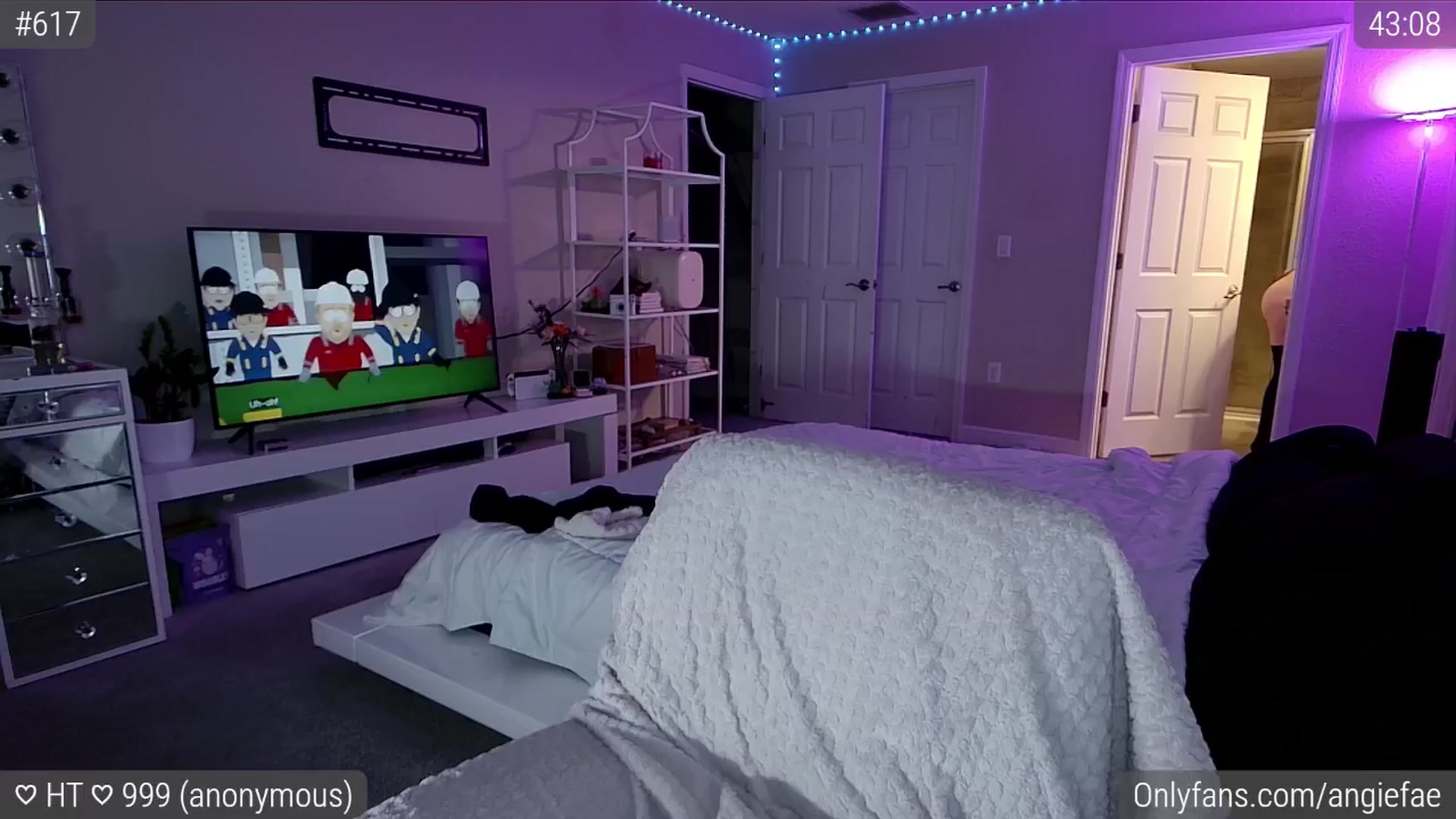 Gallery image thumbnail from sluttysushi's myfreecams stream on, 06/15/2024, 04:13 image 16 of 20