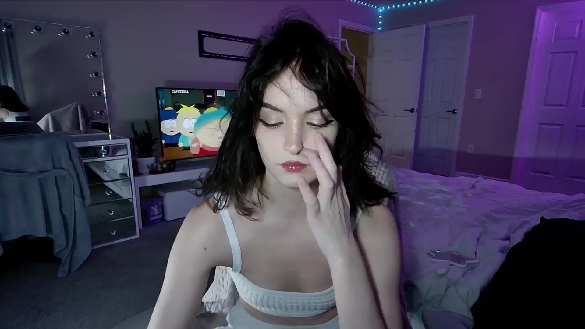 Gallery image thumbnail from sluttysushi's myfreecams stream on, 06/17/2024, 08:24 image 5 of 20