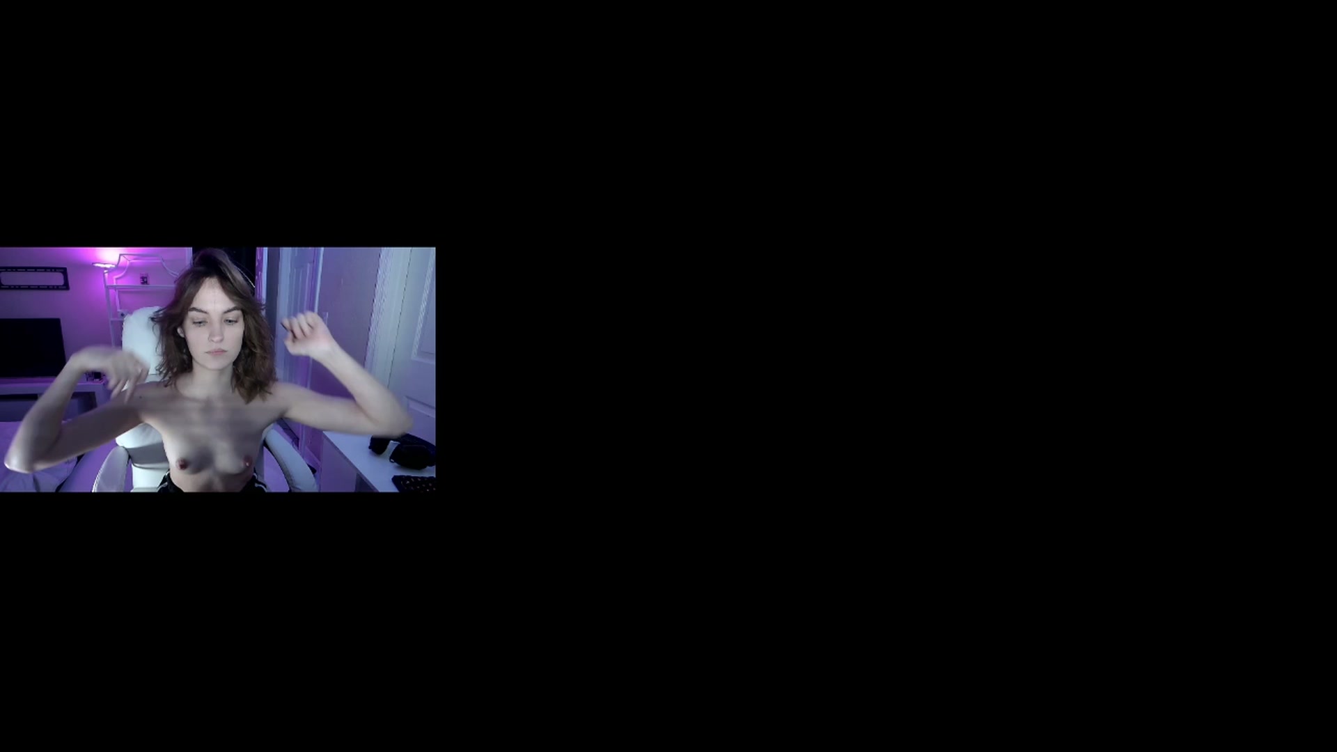 Gallery image thumbnail from sluttysushi's myfreecams stream on, 07/15/2024, 08:18 image 9 of 20