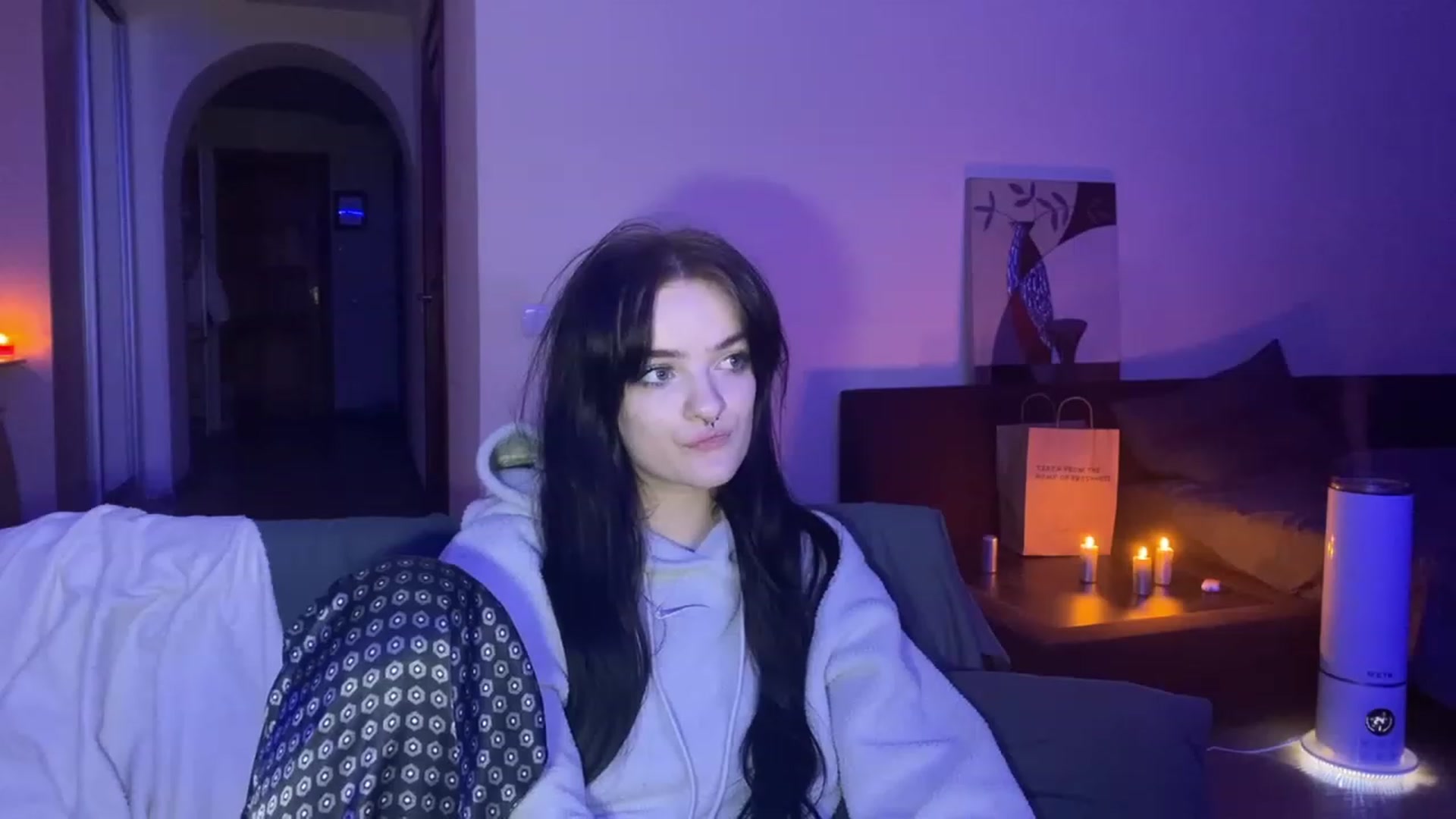 Gallery image thumbnail from sofancysoul's myfreecams stream on, 12/15/2022, 15:19 image 13 of 20