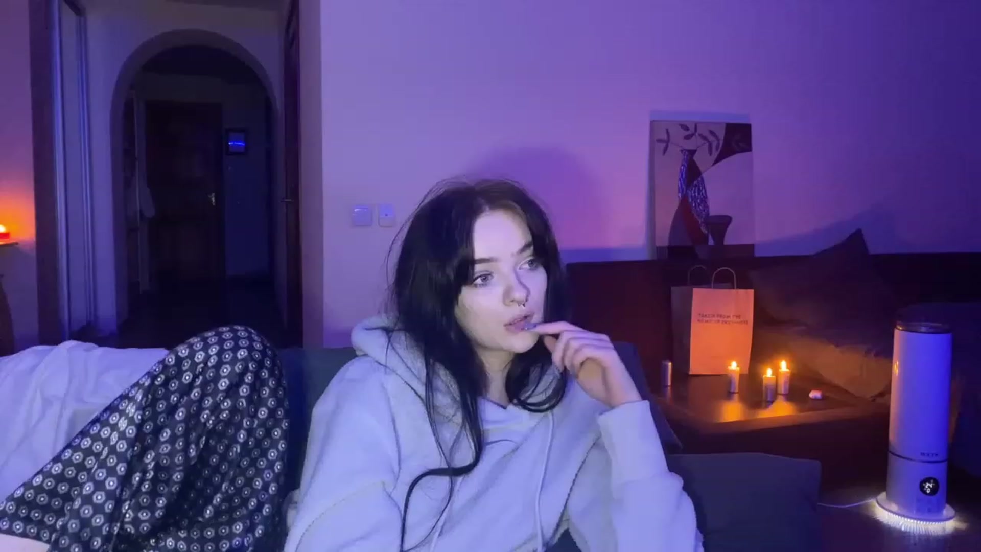 Gallery image thumbnail from sofancysoul's myfreecams stream on, 12/15/2022, 15:19 image 11 of 20