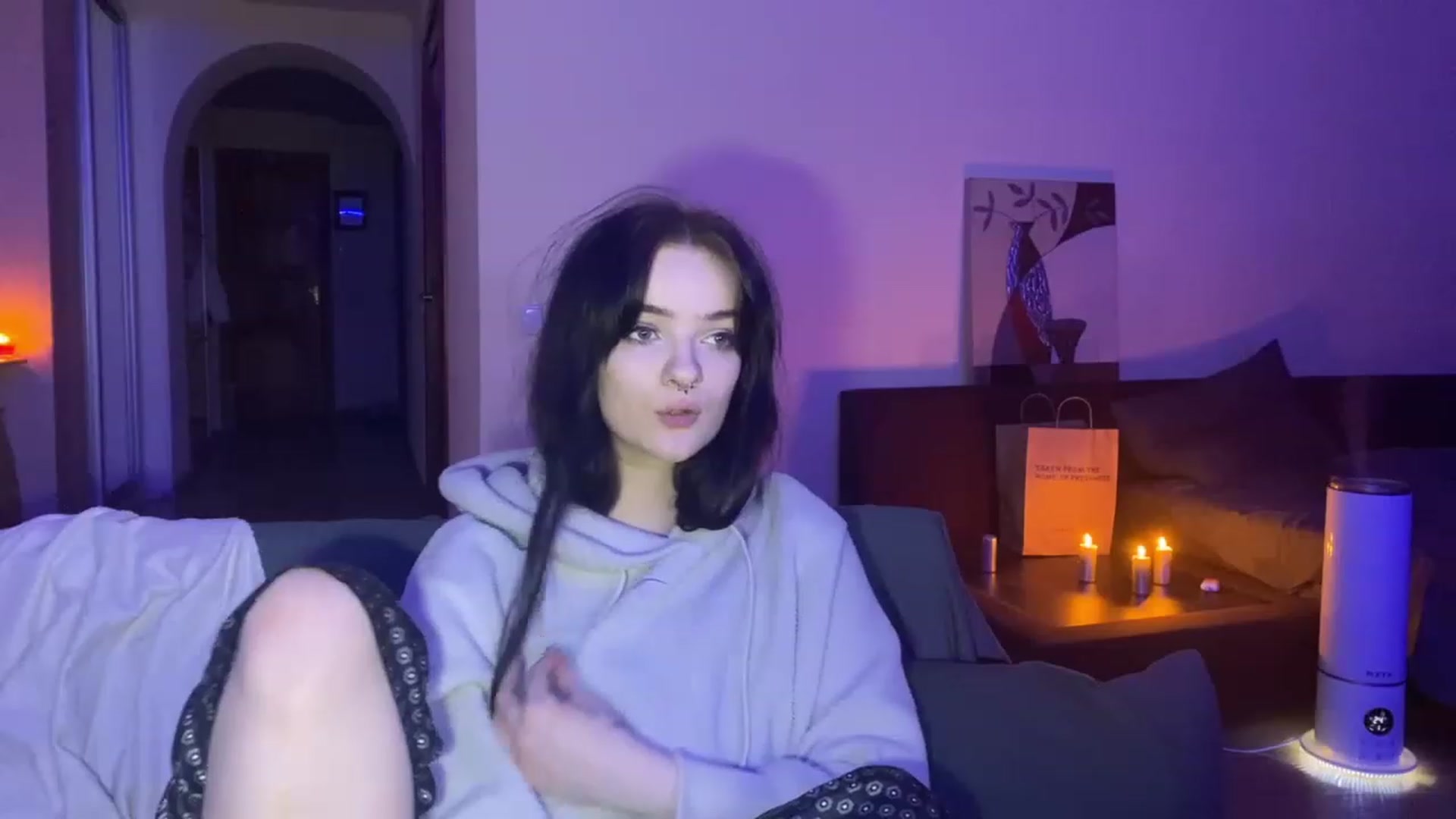 Gallery image thumbnail from sofancysoul's myfreecams stream on, 12/15/2022, 15:19 image 6 of 20