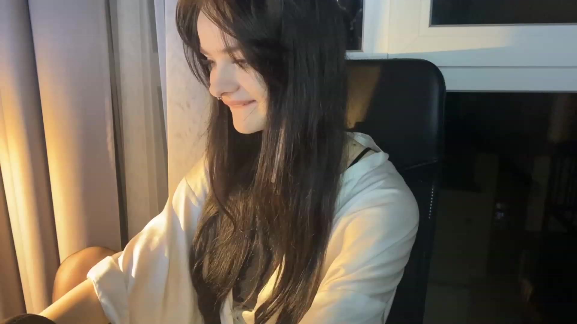 Gallery image thumbnail from sofancysoul's myfreecams stream on, 01/10/2023, 01:19 image 1 of 20