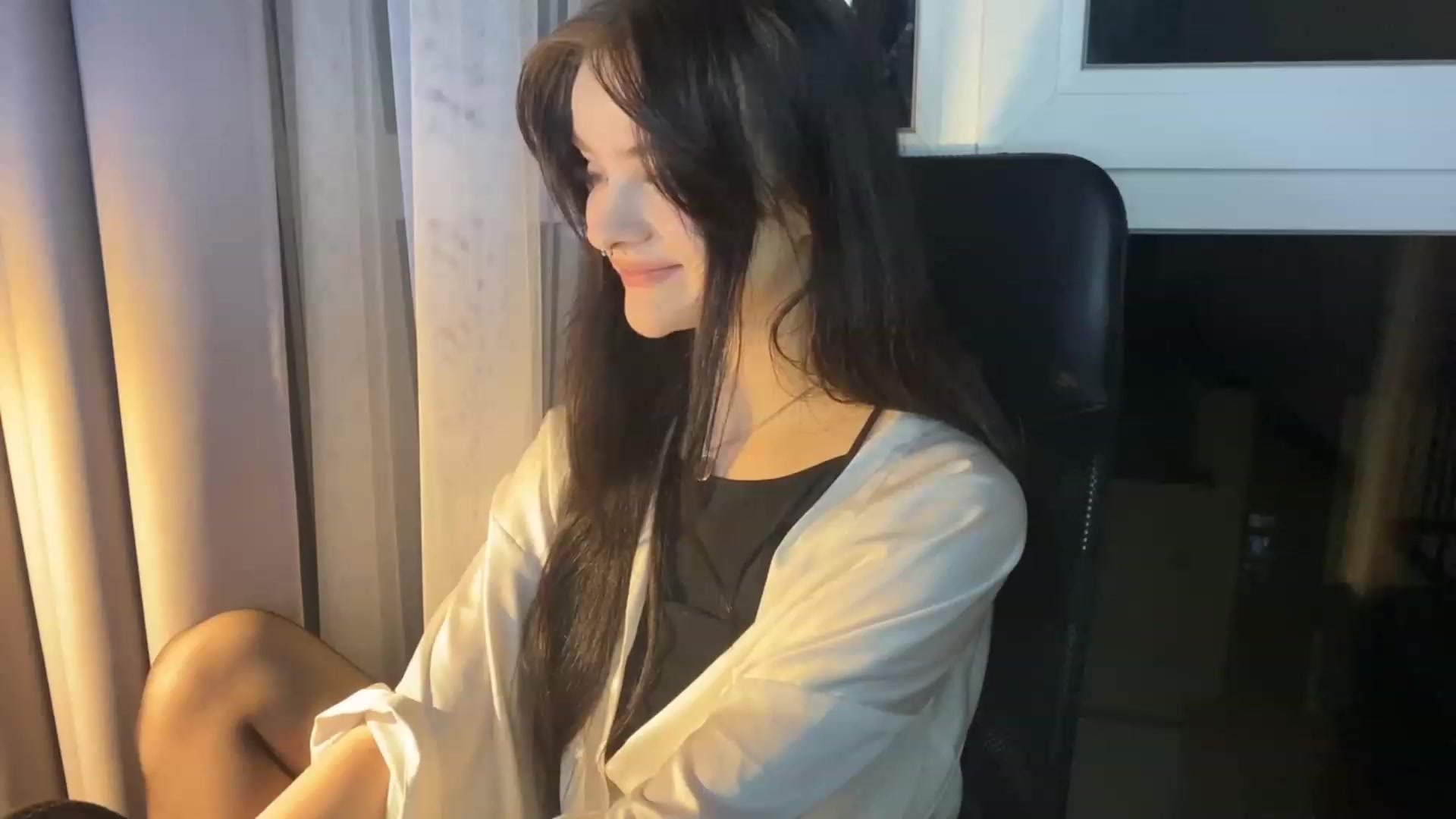 Gallery image thumbnail from sofancysoul's myfreecams stream on, 01/10/2023, 01:19 image 13 of 20