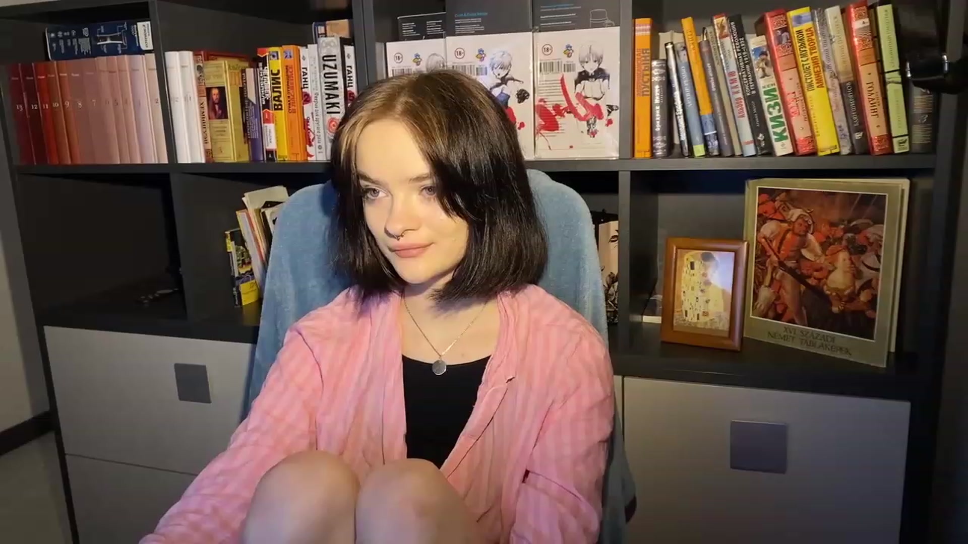 Gallery image thumbnail from sofancysoul's myfreecams stream on, 01/19/2023, 10:09 image 10 of 20