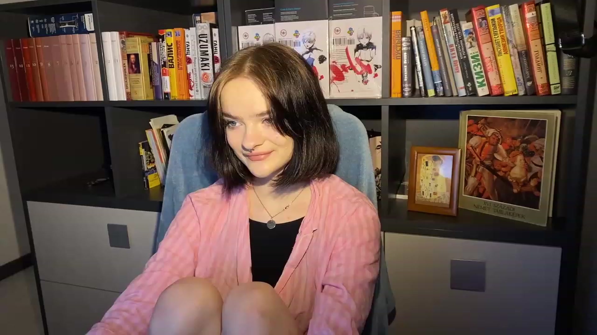 Gallery image thumbnail from sofancysoul's myfreecams stream on, 01/19/2023, 10:09 image 7 of 20