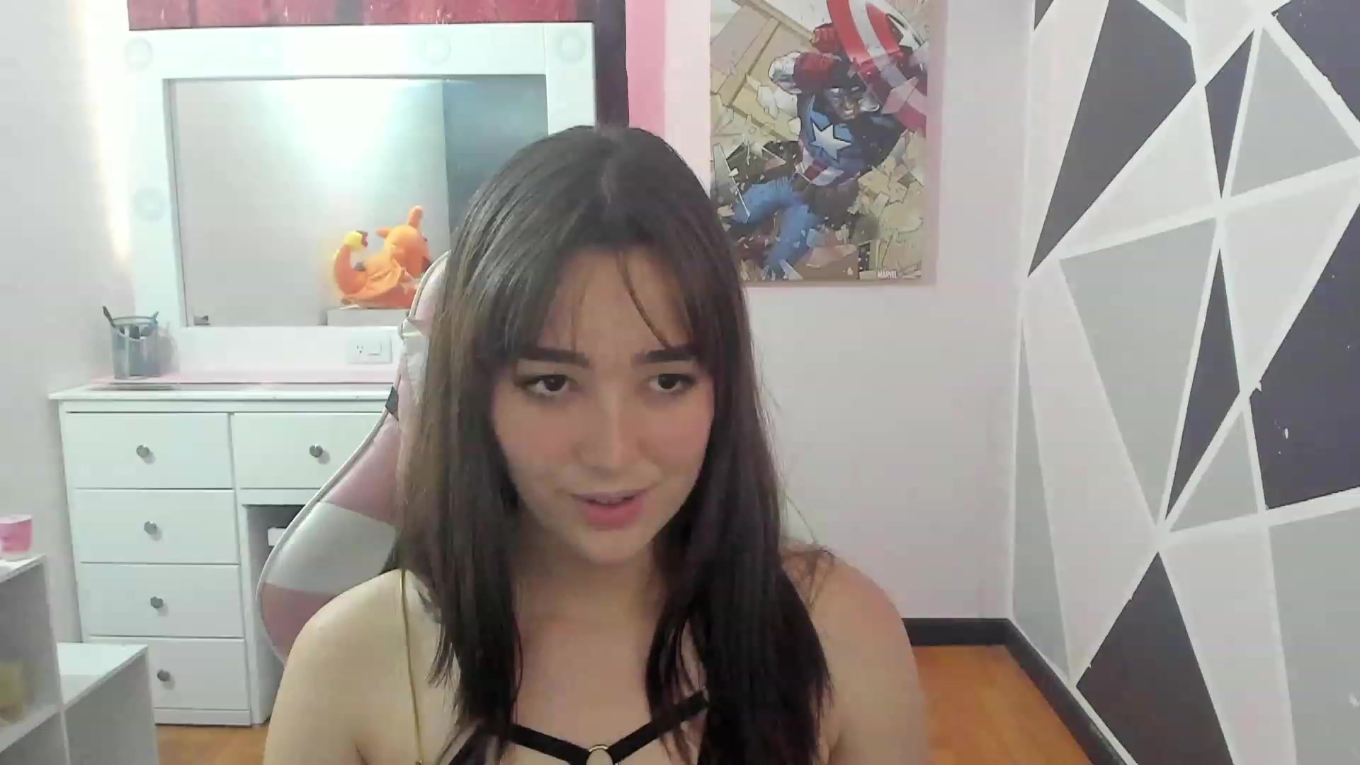 Gallery image thumbnail from sofi_garcia_'s myfreecams stream on, 01/27/2023, 20:00 image 4 of 20