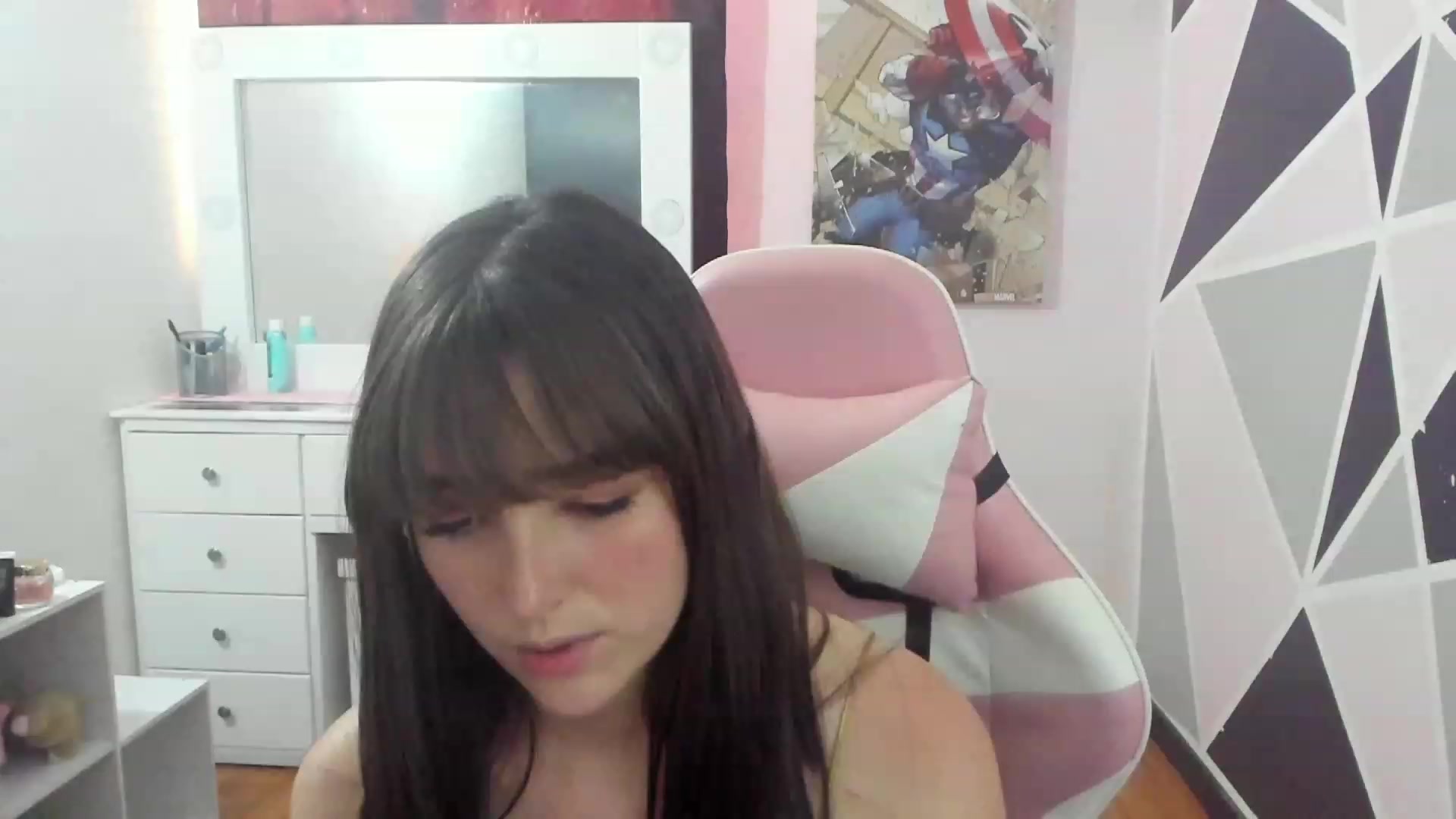 Gallery image thumbnail from sofi_garcia_'s myfreecams stream on, 01/27/2023, 21:09 image 1 of 20