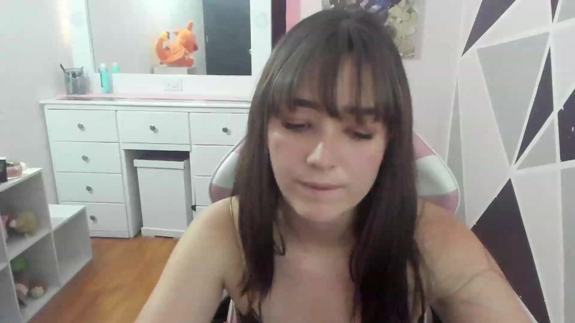 Gallery image thumbnail from sofi_garcia_'s myfreecams stream on, 01/27/2023, 21:09 image 5 of 20