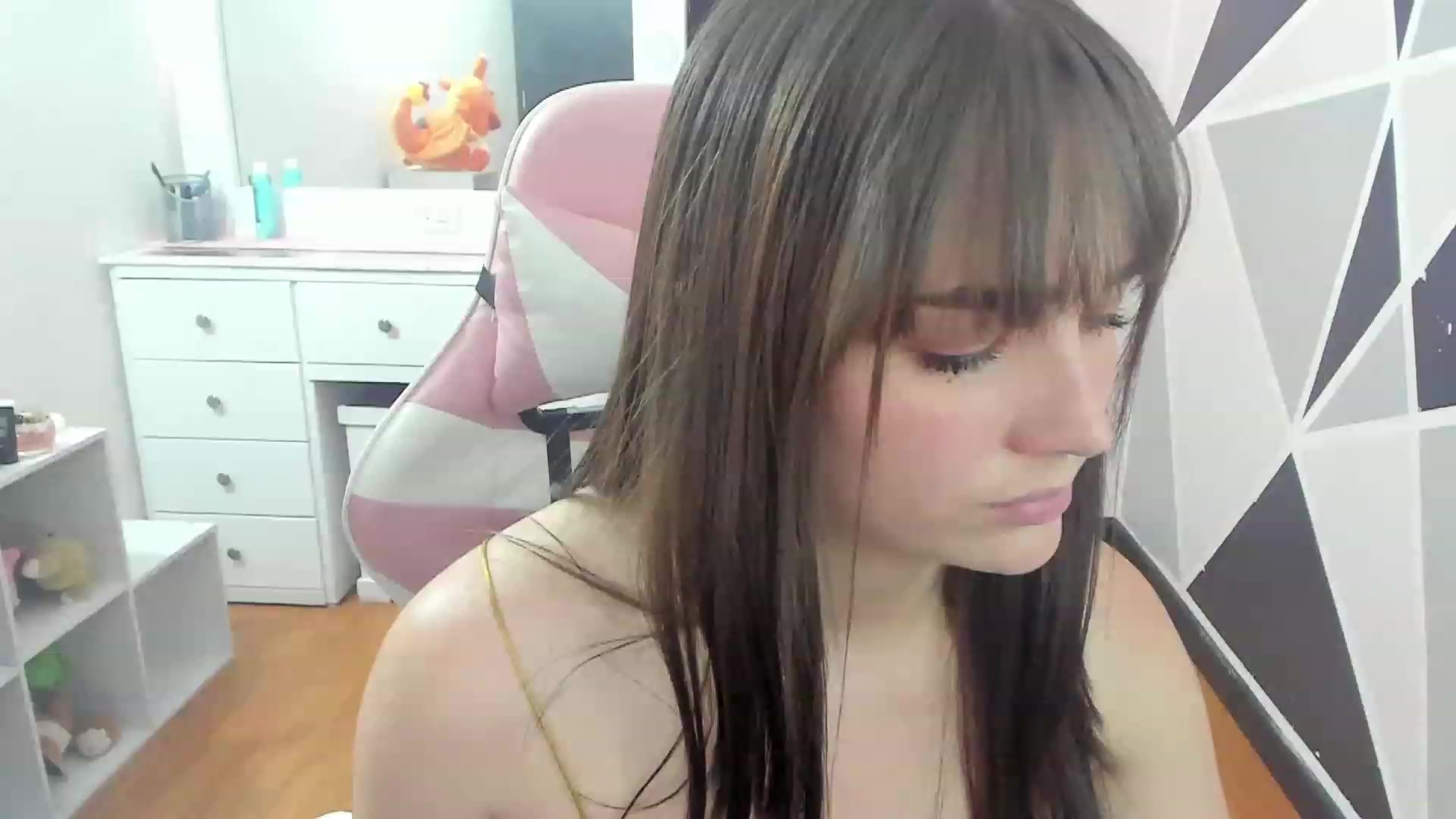 Gallery image thumbnail from sofi_garcia_'s myfreecams stream on, 01/27/2023, 21:09 image 12 of 20