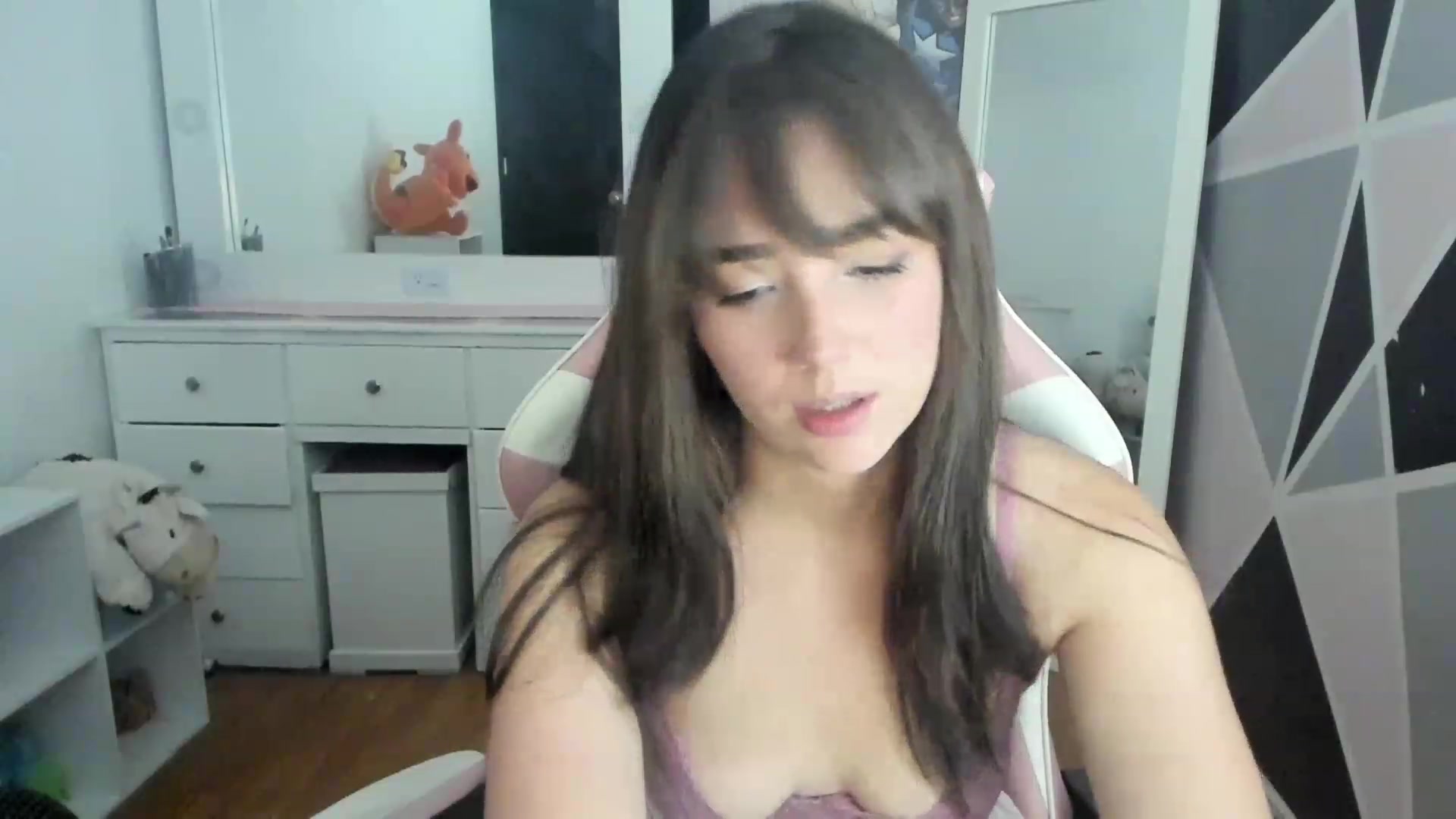 Gallery image thumbnail from sofi_garcia_'s myfreecams stream on, 02/11/2023, 06:04 image 20 of 20