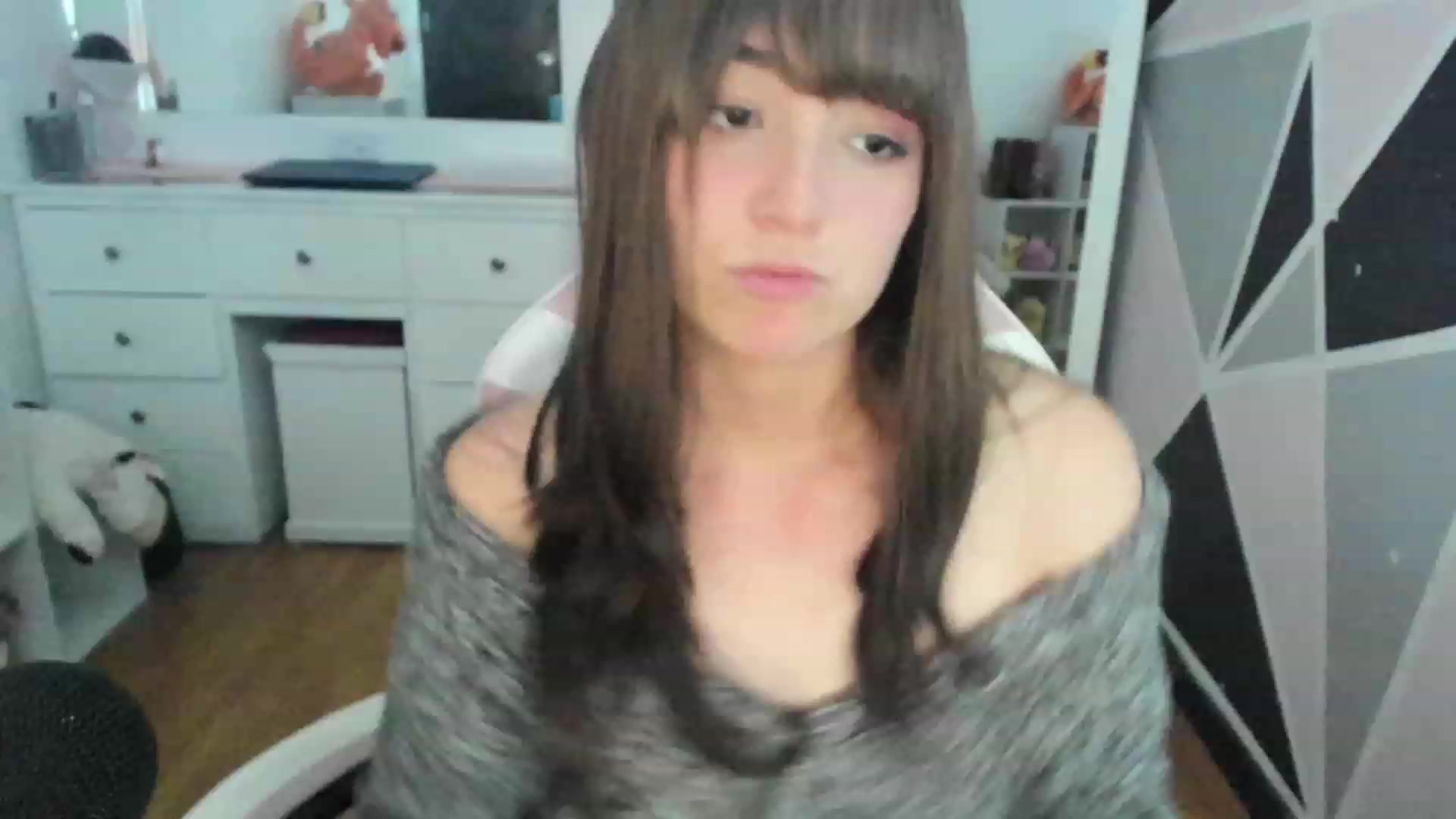 Gallery image thumbnail from sofi_garcia_'s myfreecams stream on, 02/16/2023, 05:35 image 2 of 20