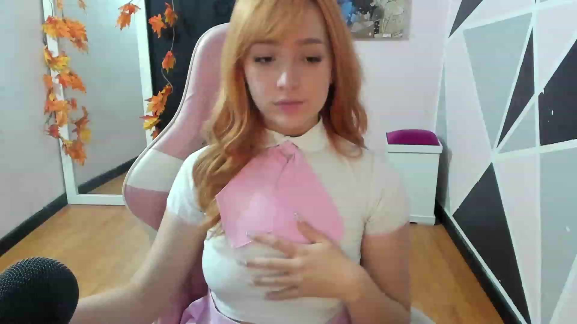 Gallery image thumbnail from sofi_garcia_'s myfreecams stream on, 04/06/2023, 05:10 image 16 of 20