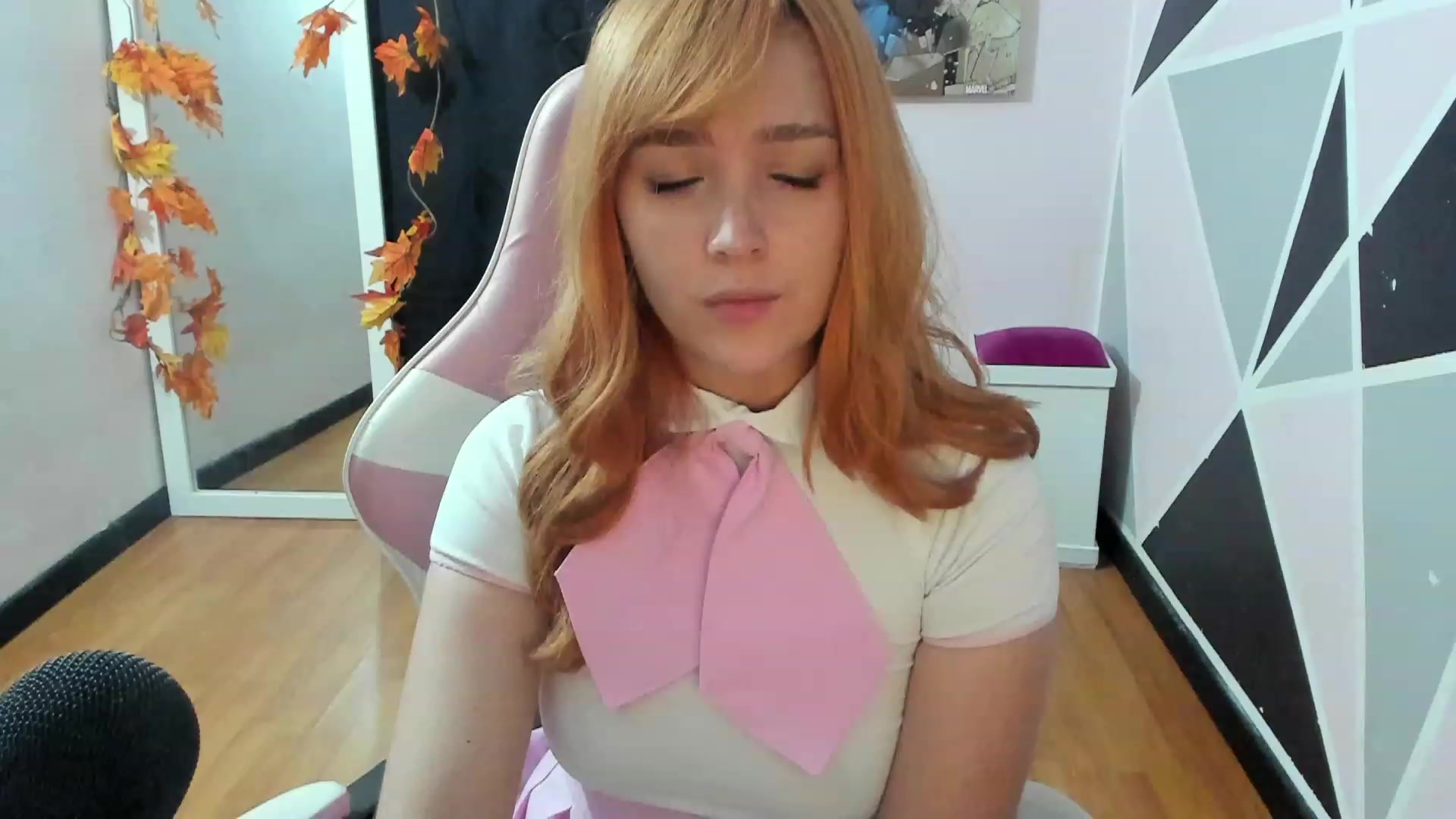 Gallery image thumbnail from sofi_garcia_'s myfreecams stream on, 04/06/2023, 05:10 image 14 of 20