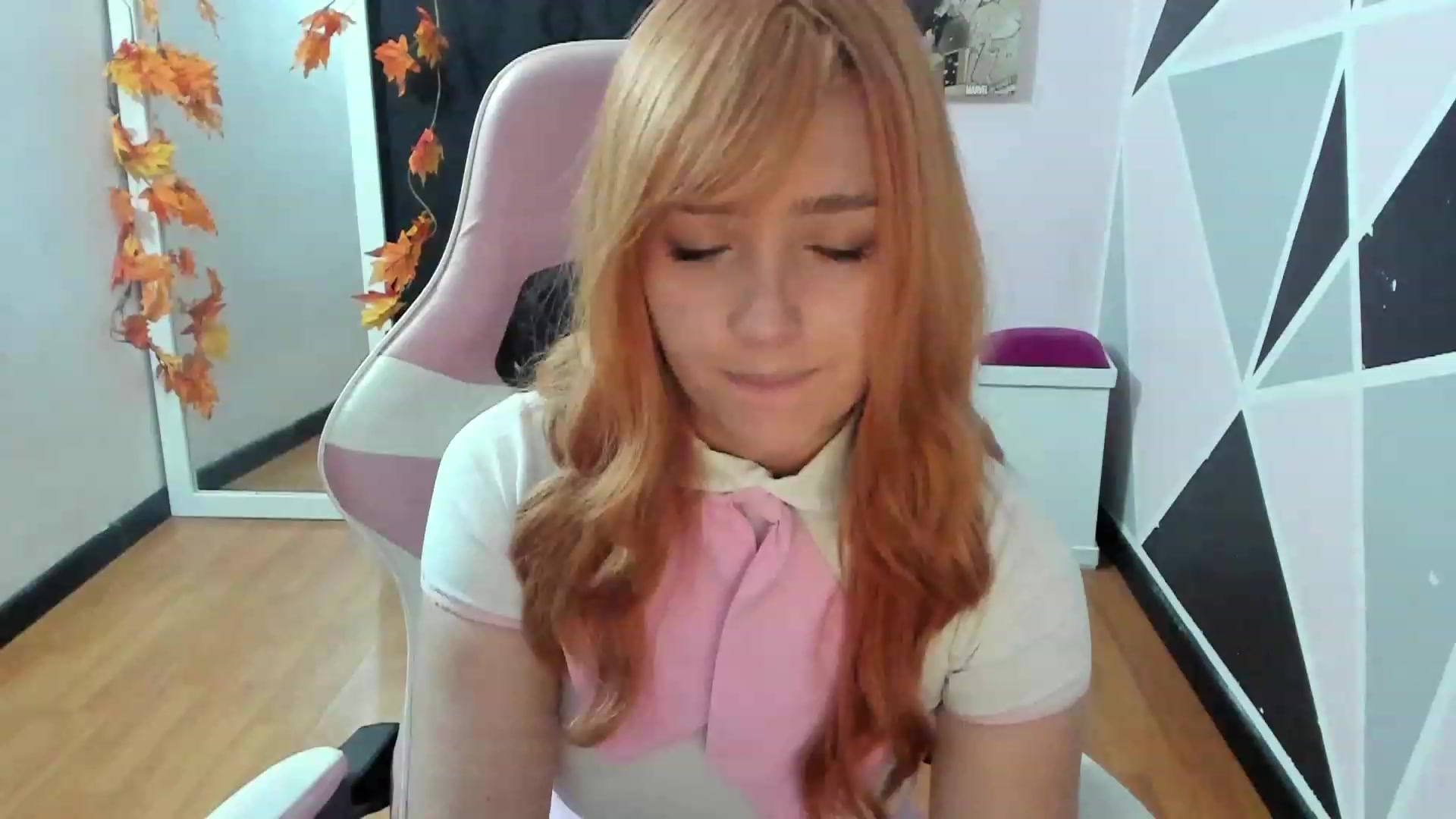 Gallery image thumbnail from sofi_garcia_'s myfreecams stream on, 04/06/2023, 05:10 image 5 of 20