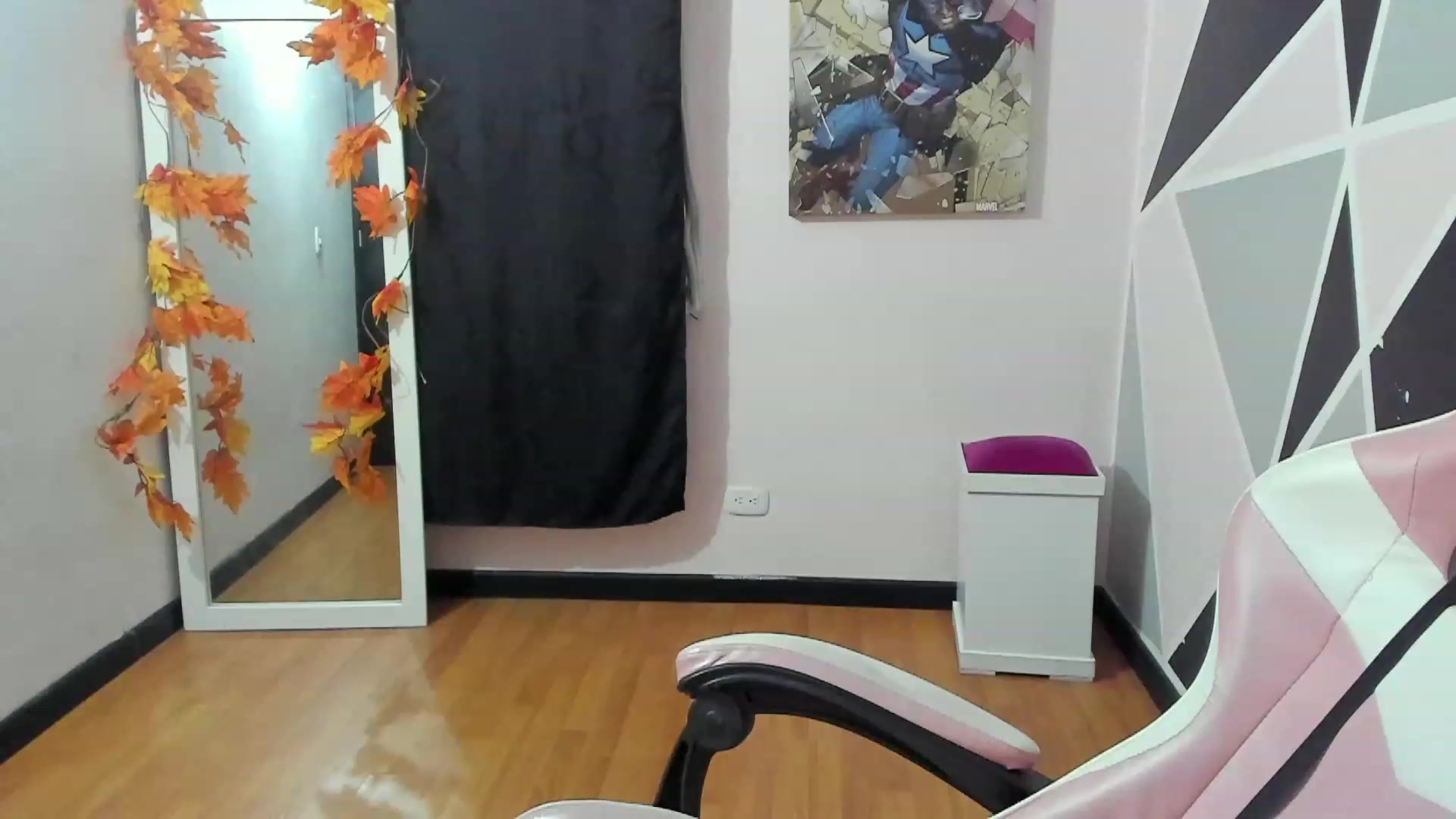 Gallery image thumbnail from sofi_garcia_'s myfreecams stream on, 04/09/2023, 05:06 image 19 of 20
