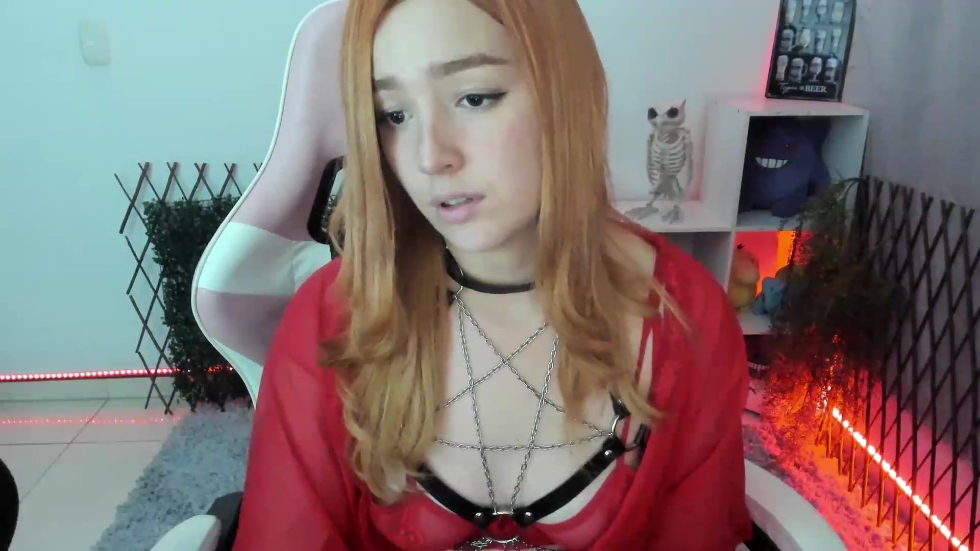 Gallery image thumbnail from sofi_garcia_'s myfreecams stream on, 06/11/2023, 05:54 image 11 of 20