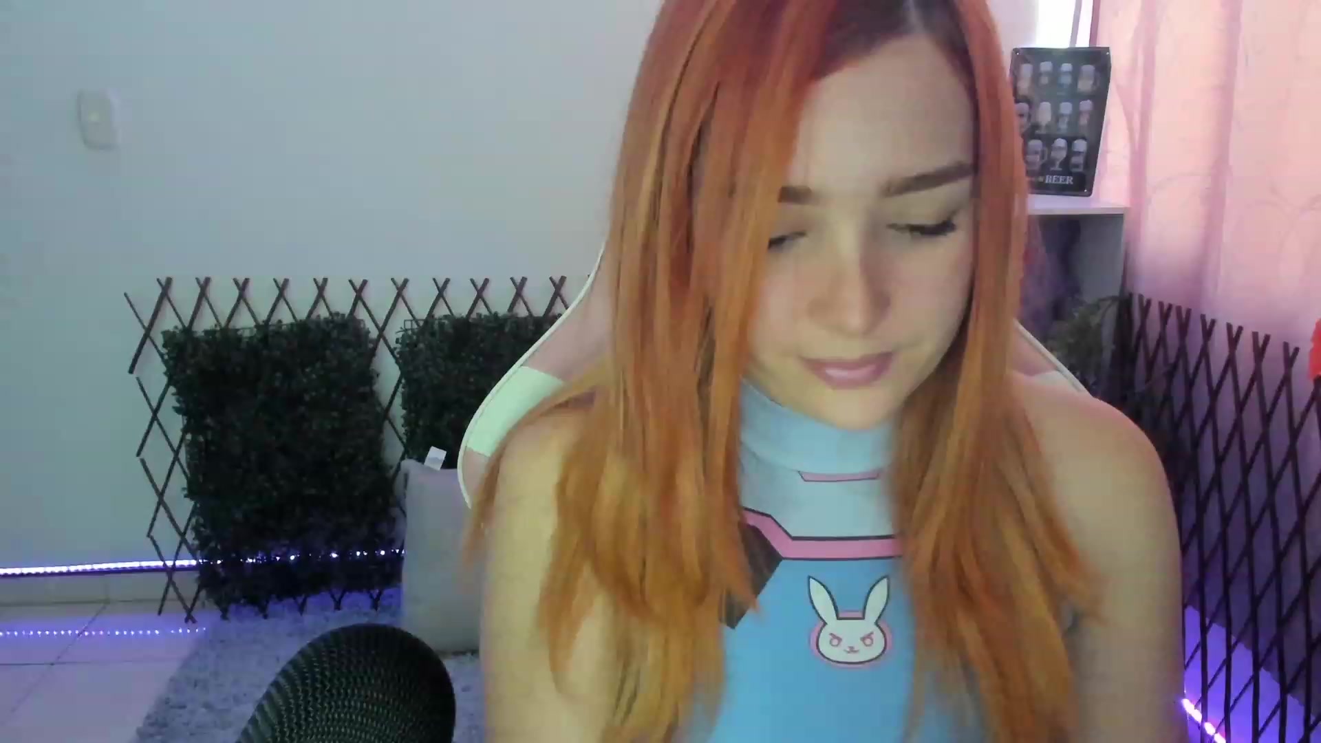 Gallery image thumbnail from sofi_garcia_'s myfreecams stream on, 06/13/2023, 19:22 image 7 of 20