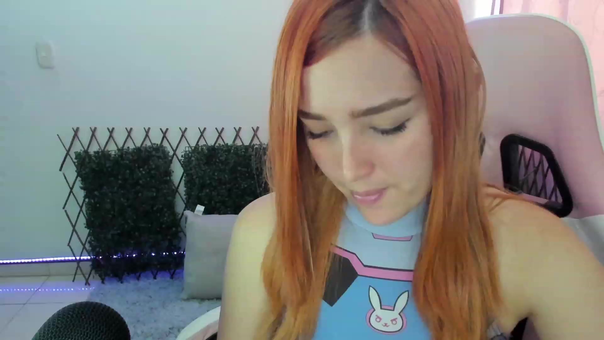 Gallery image thumbnail from sofi_garcia_'s myfreecams stream on, 06/13/2023, 19:22 image 1 of 20