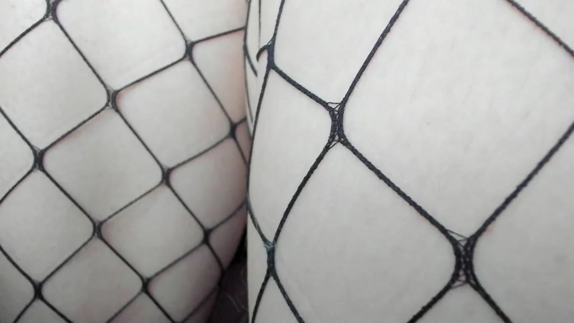 Gallery image thumbnail from sofi_garcia_'s myfreecams stream on, 07/23/2023, 05:20 image 16 of 20