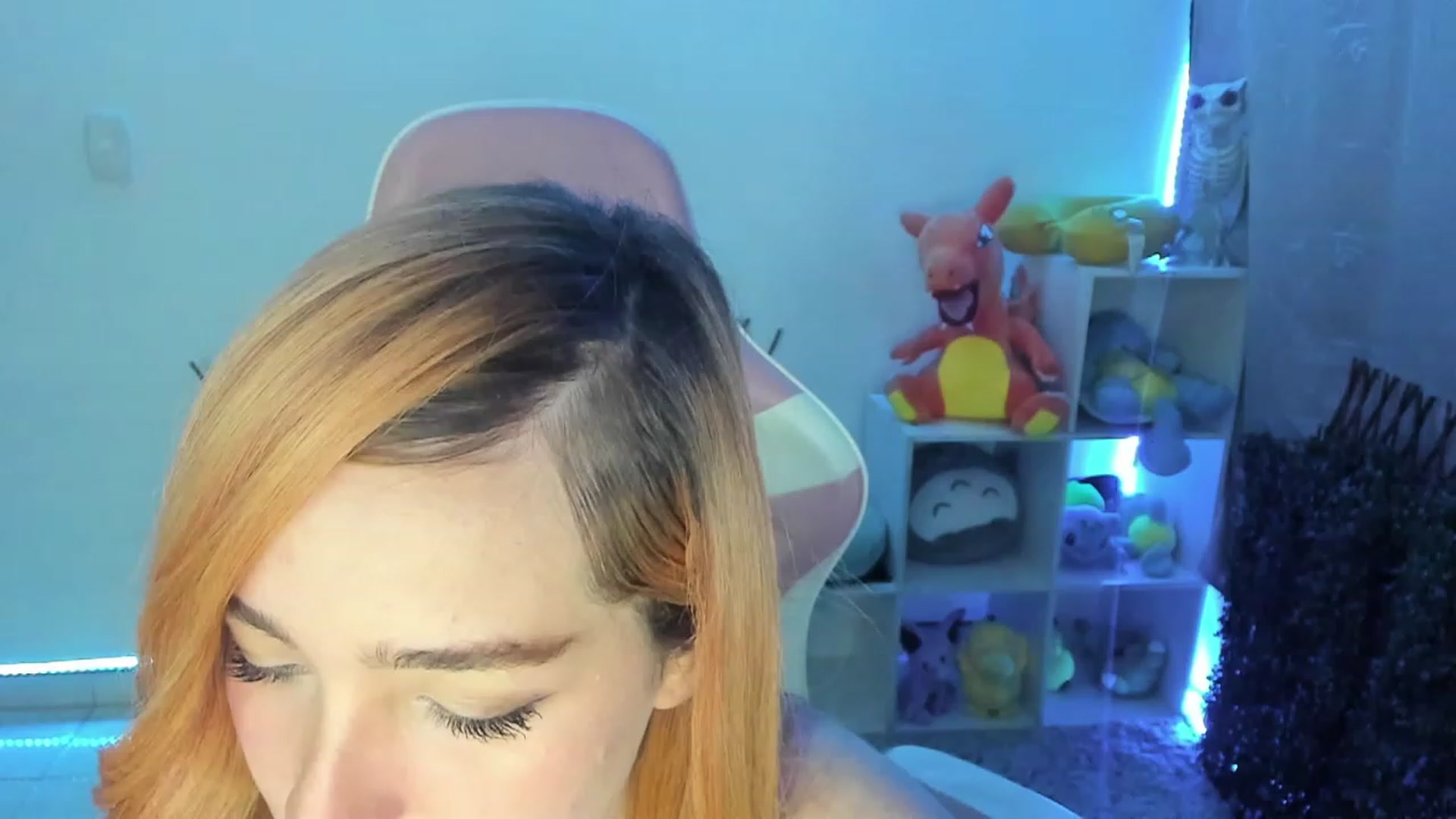Gallery image thumbnail from sofi_garcia_'s myfreecams stream on, 08/17/2023, 03:47 image 16 of 20