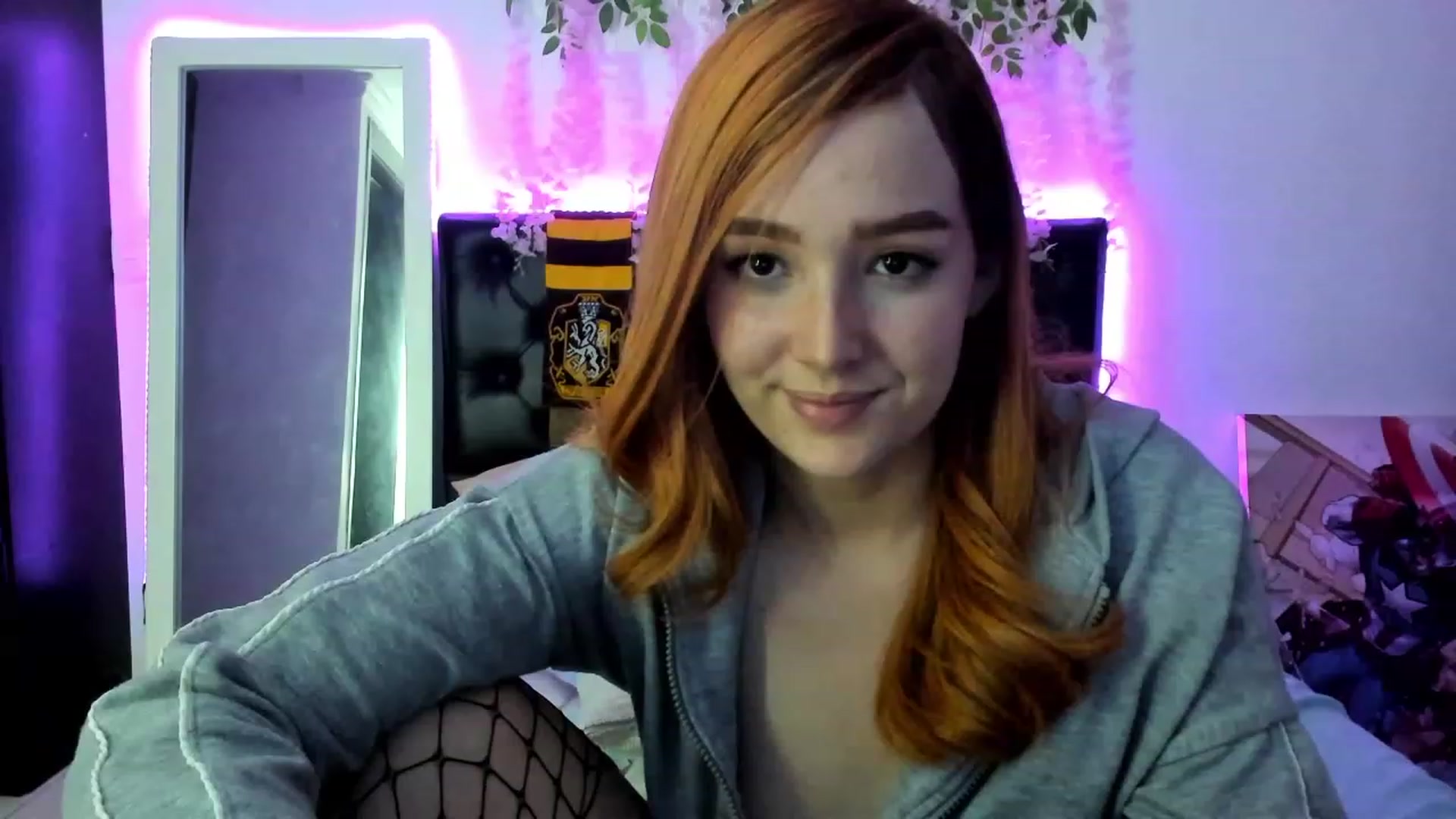 Gallery image thumbnail from sofi_garcia_'s myfreecams stream on, 09/15/2023, 06:35 image 5 of 20