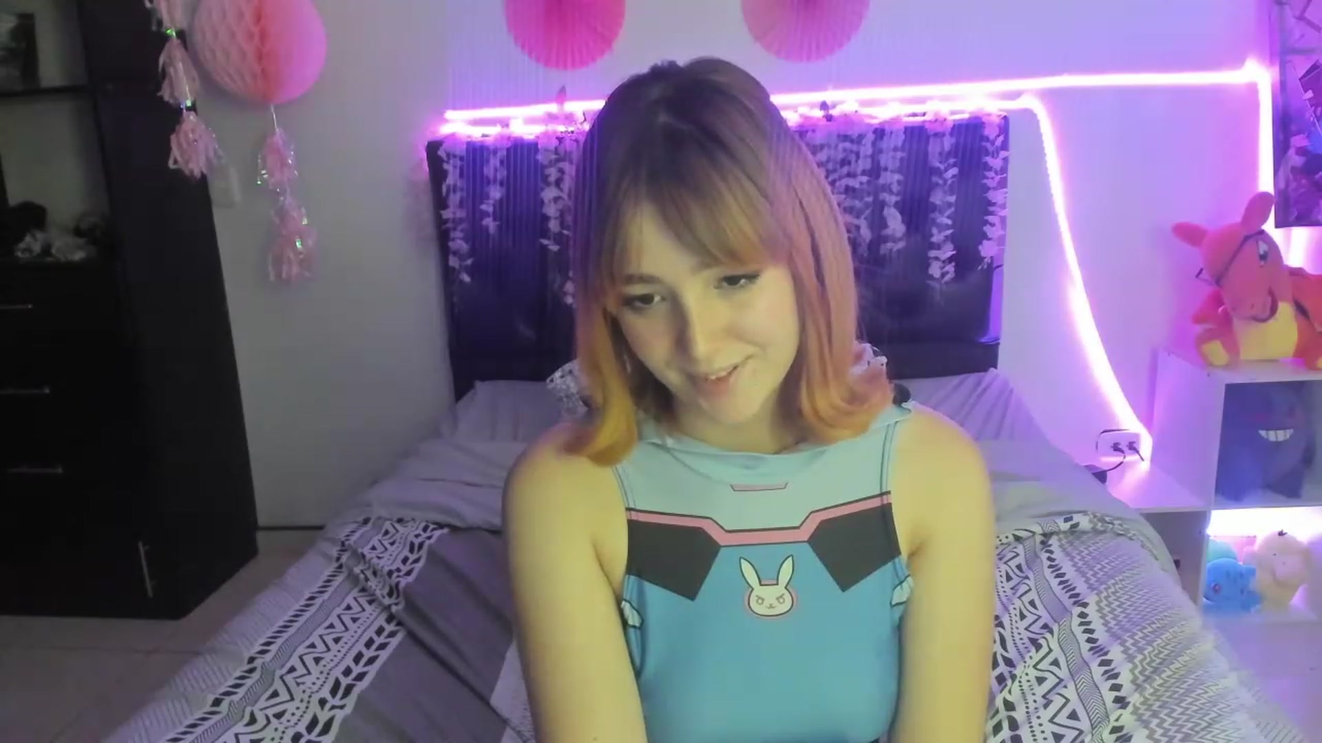Gallery image thumbnail from sofi_garcia_'s myfreecams stream on, 12/03/2023, 07:10 image 16 of 20