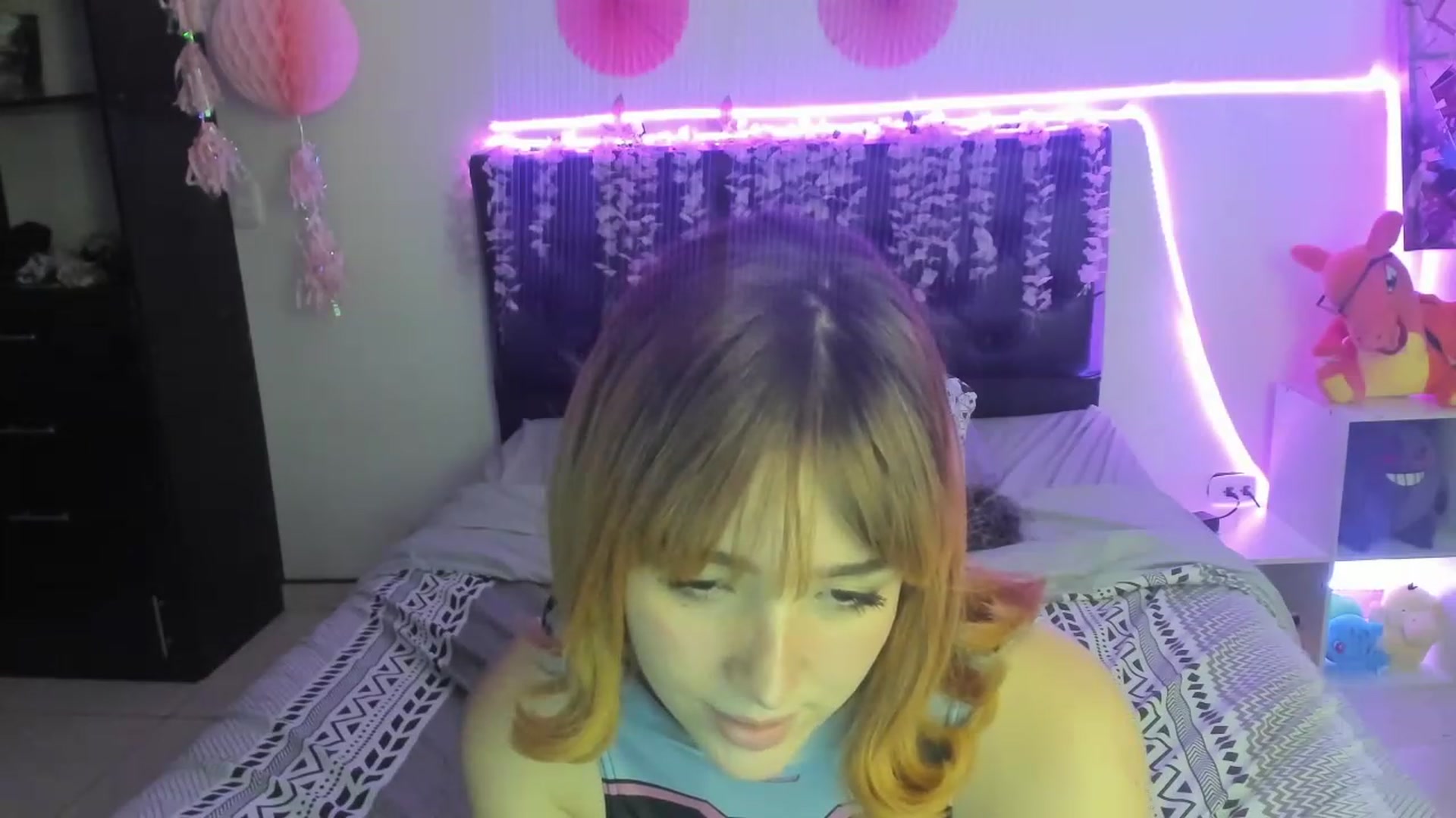 Gallery image thumbnail from sofi_garcia_'s myfreecams stream on, 12/03/2023, 07:10 image 15 of 20