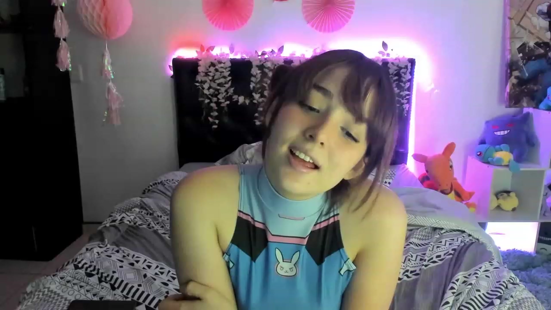 Gallery image thumbnail from sofi_garcia_'s myfreecams stream on, 01/14/2024, 04:49 image 17 of 20