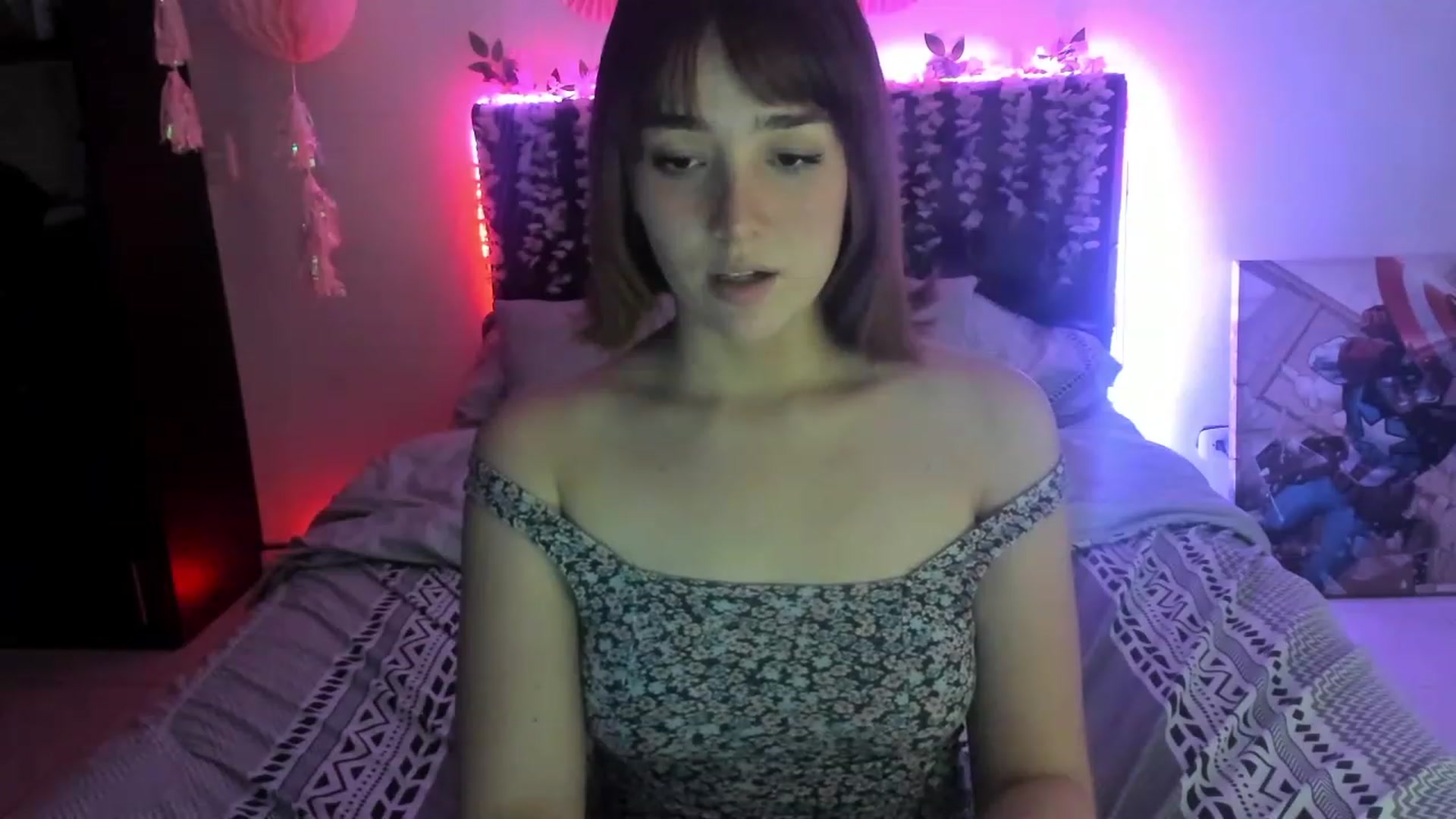 Gallery image thumbnail from sofi_garcia_'s myfreecams stream on, 01/28/2024, 05:43 image 6 of 20